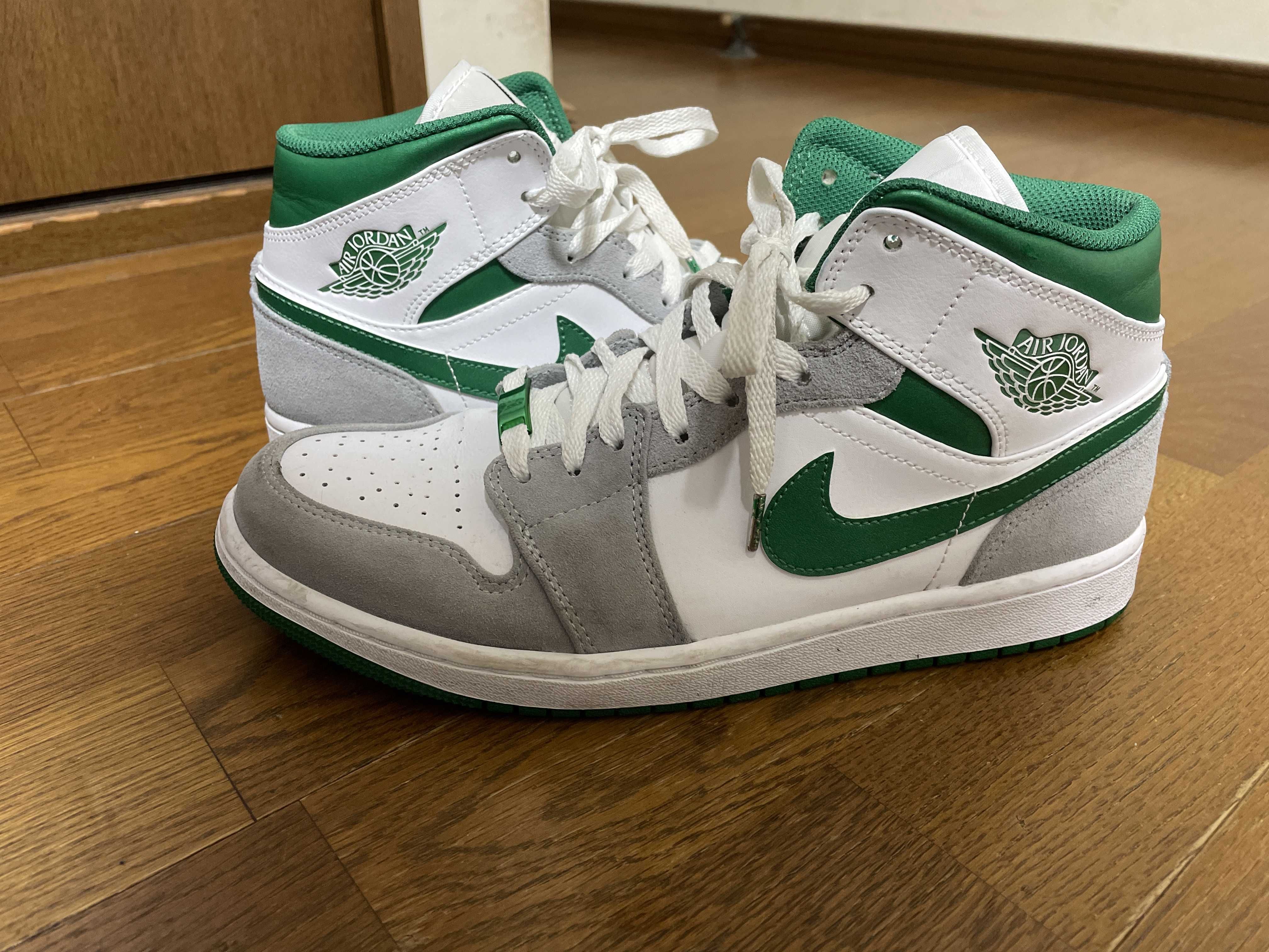 Nike Air Jordan 1 Mid "Green Grey White"