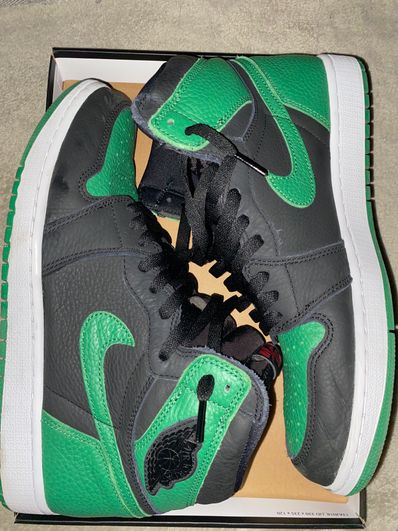 Nike Air Jordan 1 Retro High OG "Black/Pine Green" (2020)