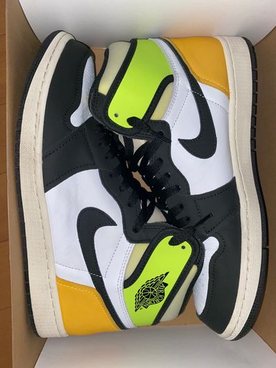 Nike Air Jordan 1 High OG "Volt Gold"