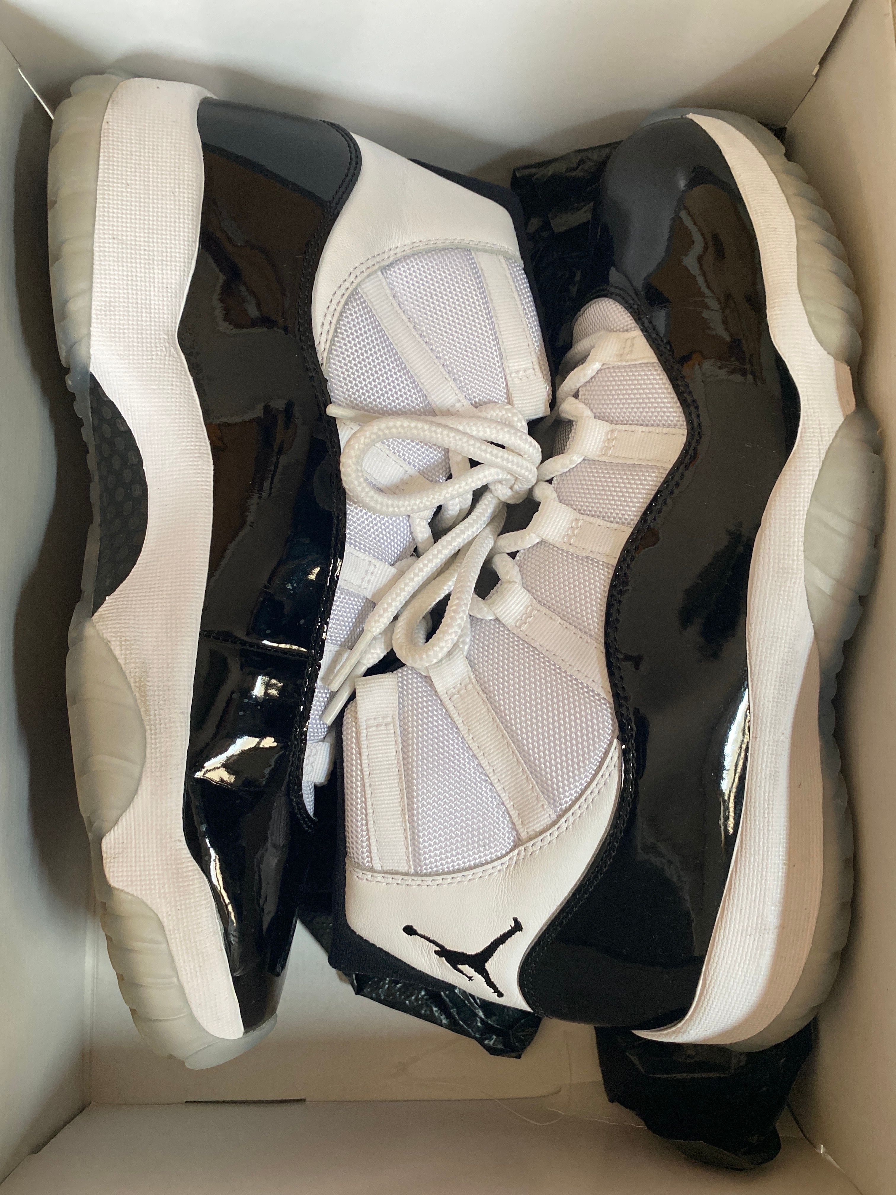 Nike Air Jordan 11 Retro "Concord" (2018)