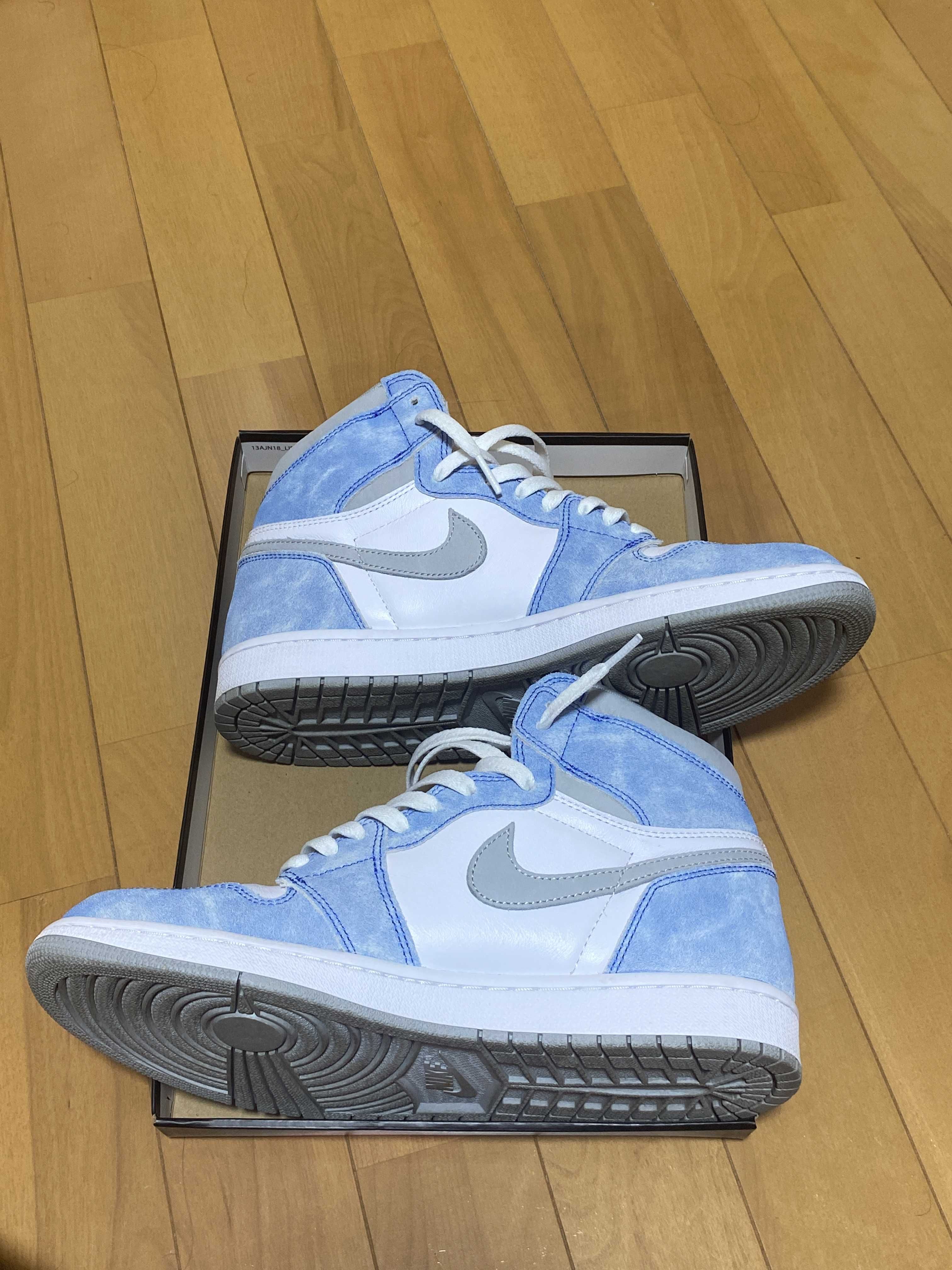 Nike Air Jordan 1 High OG "Hyper Royal"