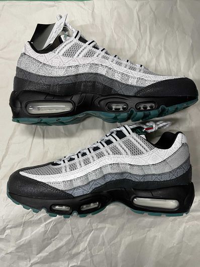 Nike Air Max 95 SE "Day of the Dead"