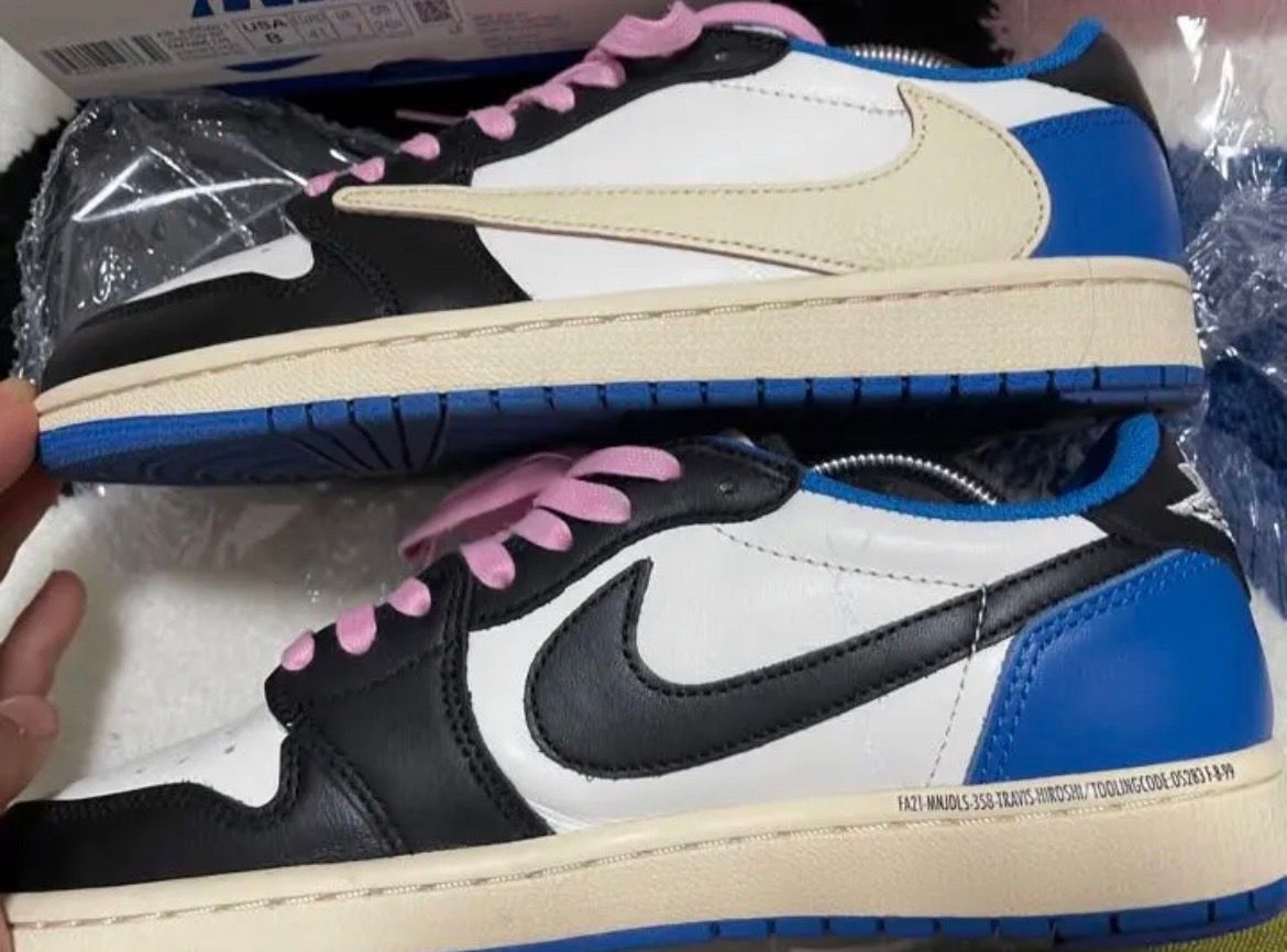 Travis Scott × fragment design × Nike Air Jordan 1 Low OG SP "Military Blue"