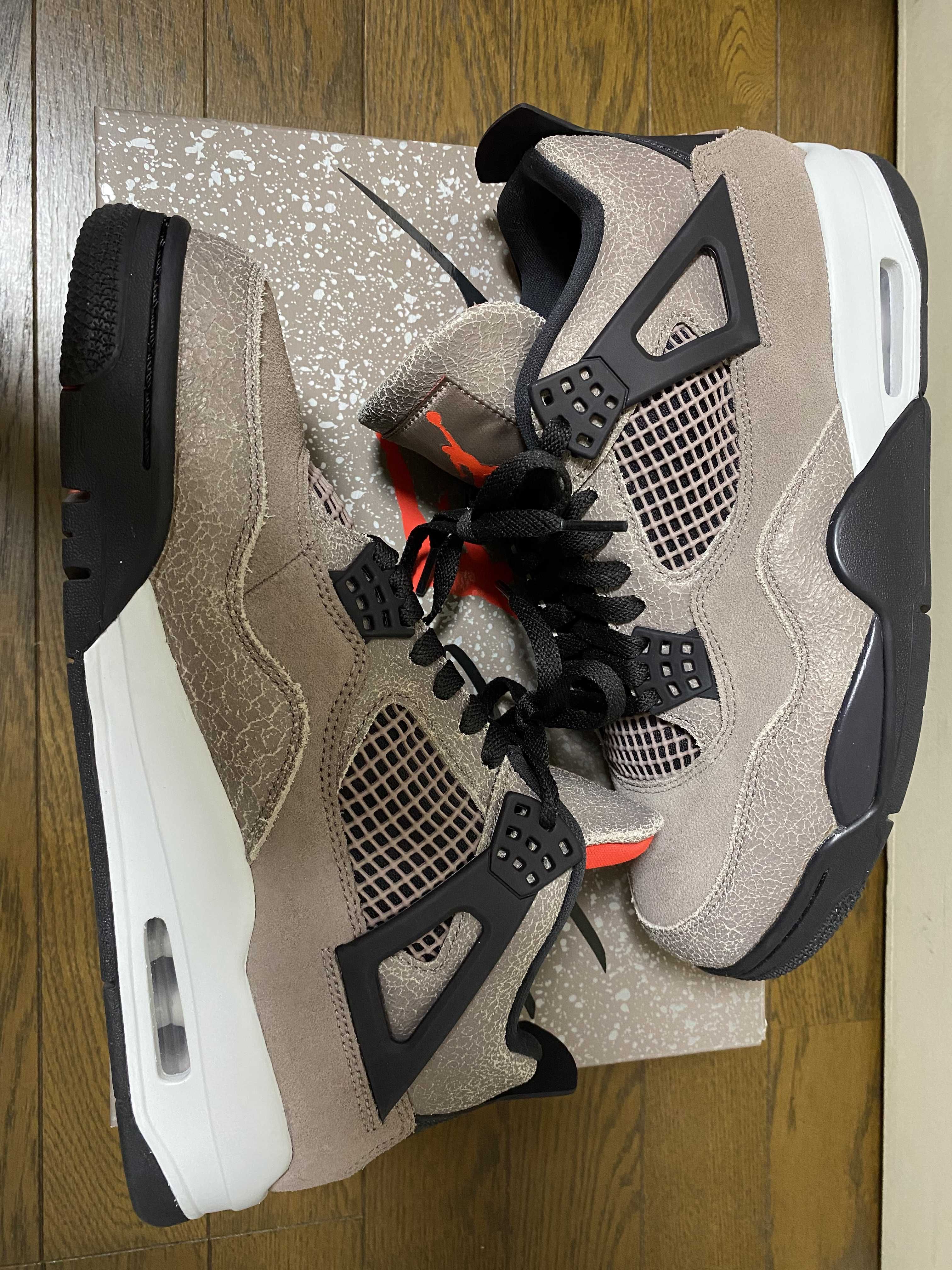 Nike Air Jordan 4 "Taupe Haze"