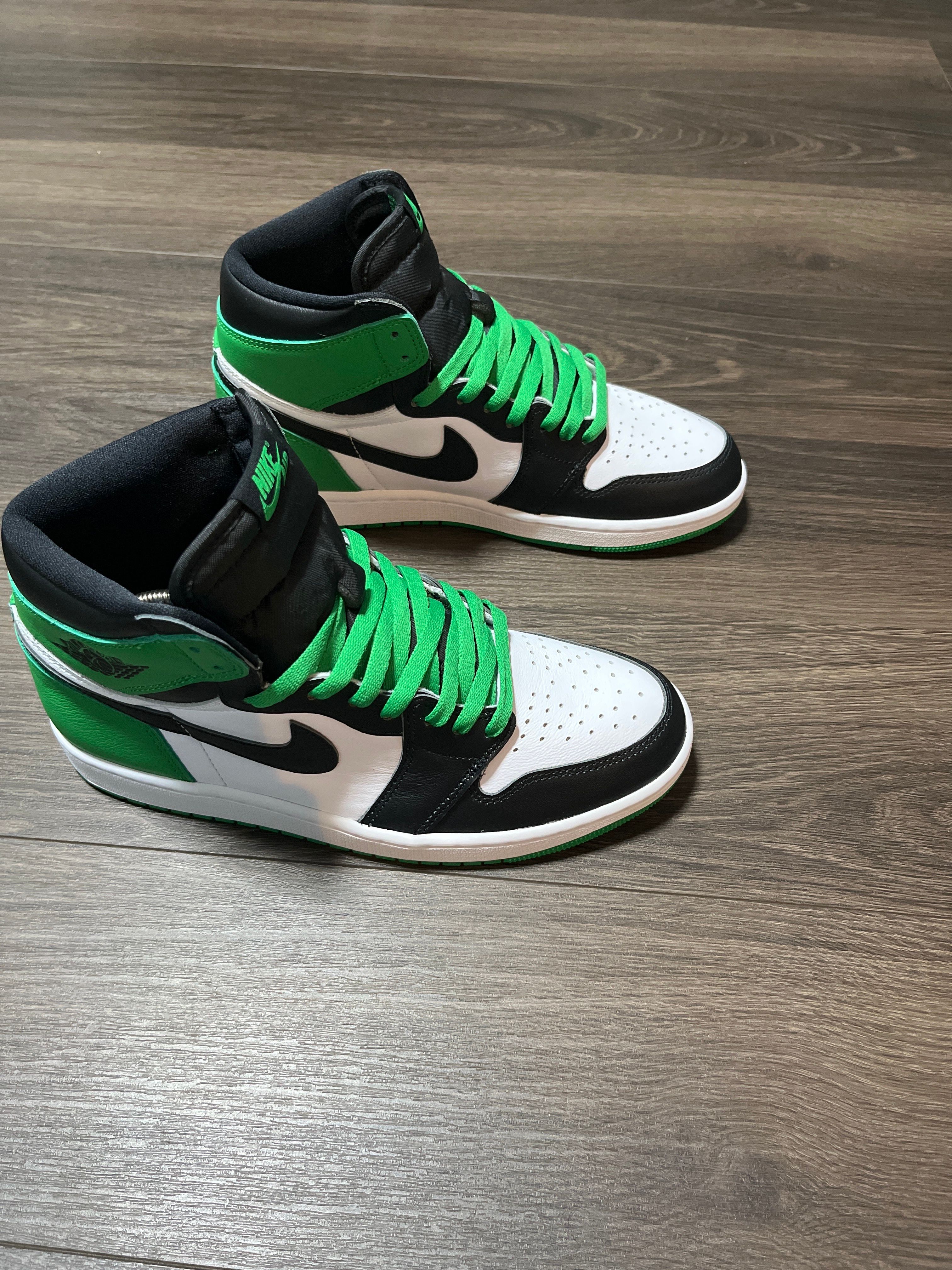 Nike Air Jordan 1 Retro High OG "Celtics/Black and Lucky Green" (2023)