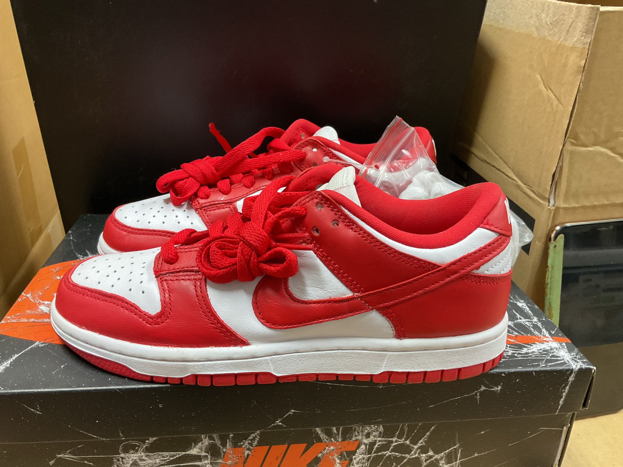 Nike Dunk Low SP "White and University Red"