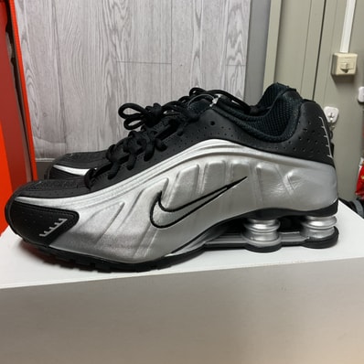 Nike Shox R4 "Metallic Silver/Black"