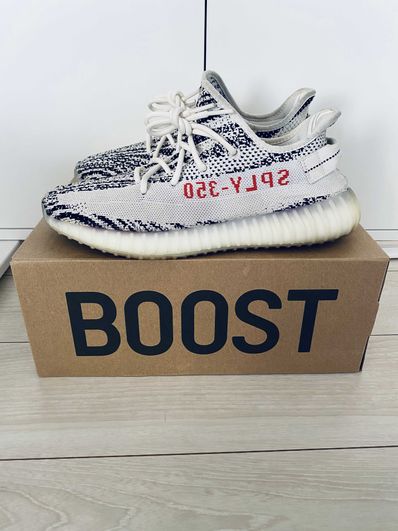 adidas YEEZY Boost 350 V2 "Zebra"