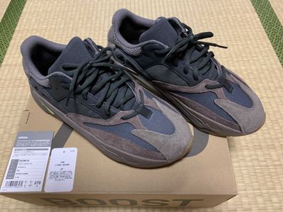 YEEZY BOOST 700 WAVE RUNNER DARK GREY