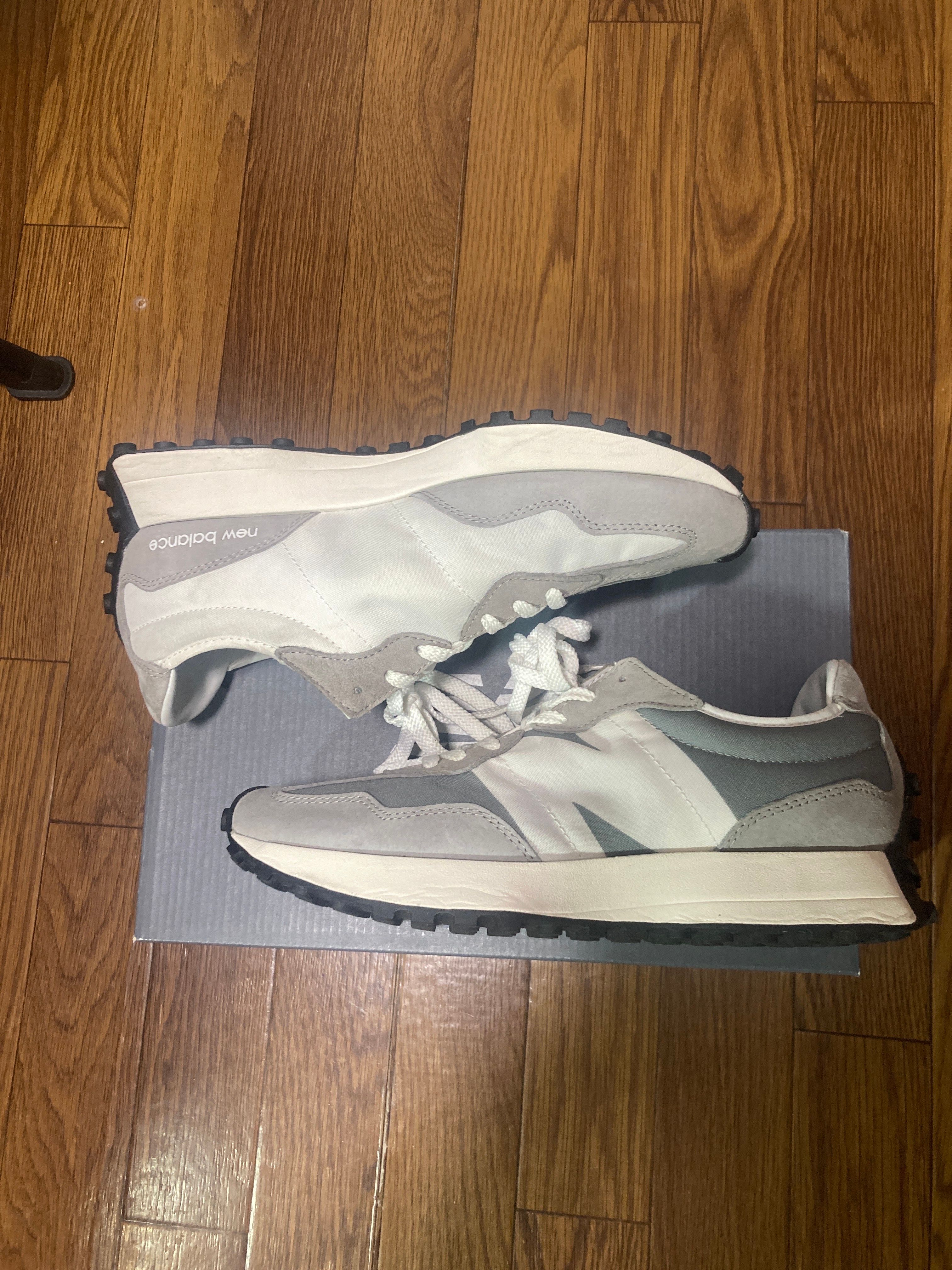 New Balance 327 "Gray"