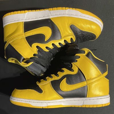 Nike Dunk High "Black/Varsity Maize"