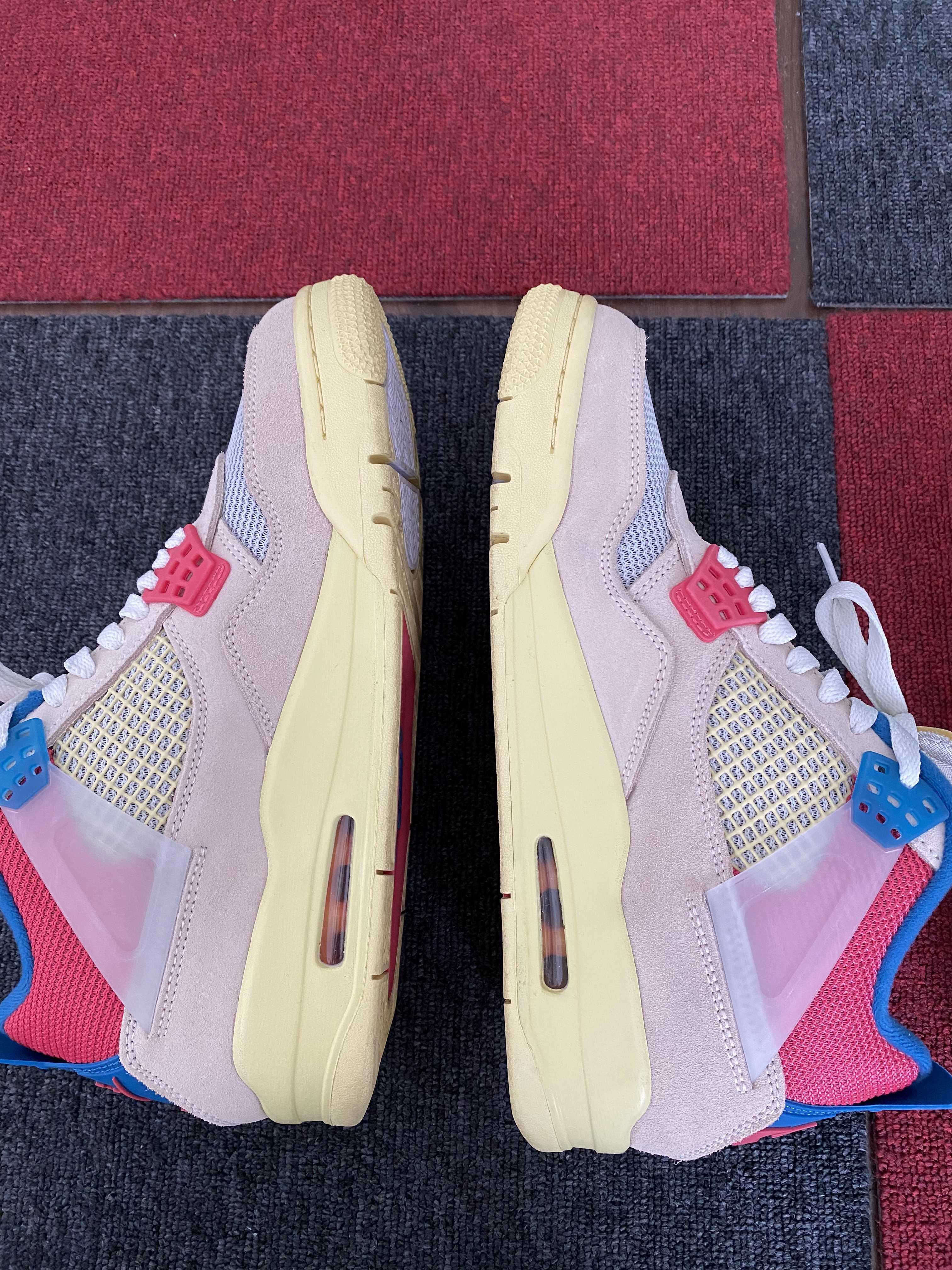 UNION × Nike Air Jordan 4 SP "Guava Ice/Light Fusion Red"