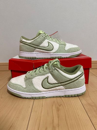 Nike Women's Dunk Low SE "Honeydew"