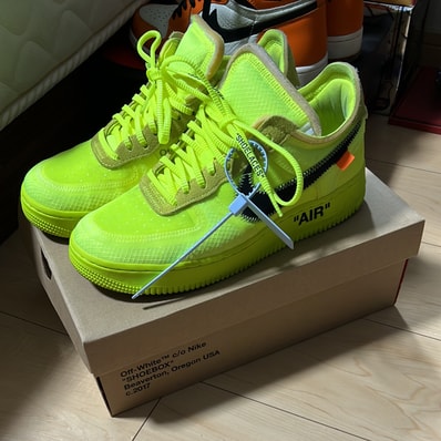 Off-White × Nike Air Force 1 Low "Volt"