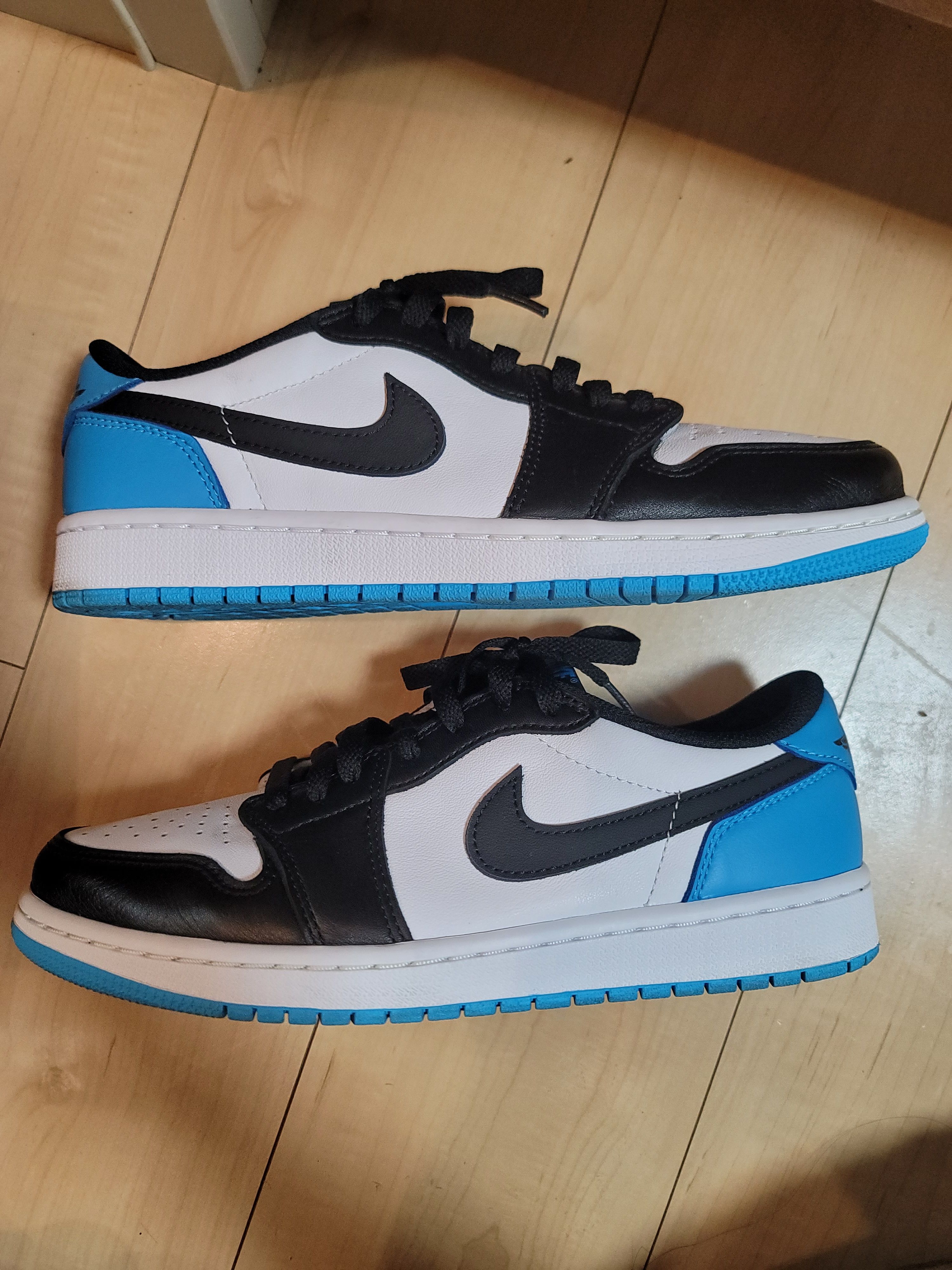 Nike Air Jordan 1 Low OG "Black and Dark Powder Blue/UNC"