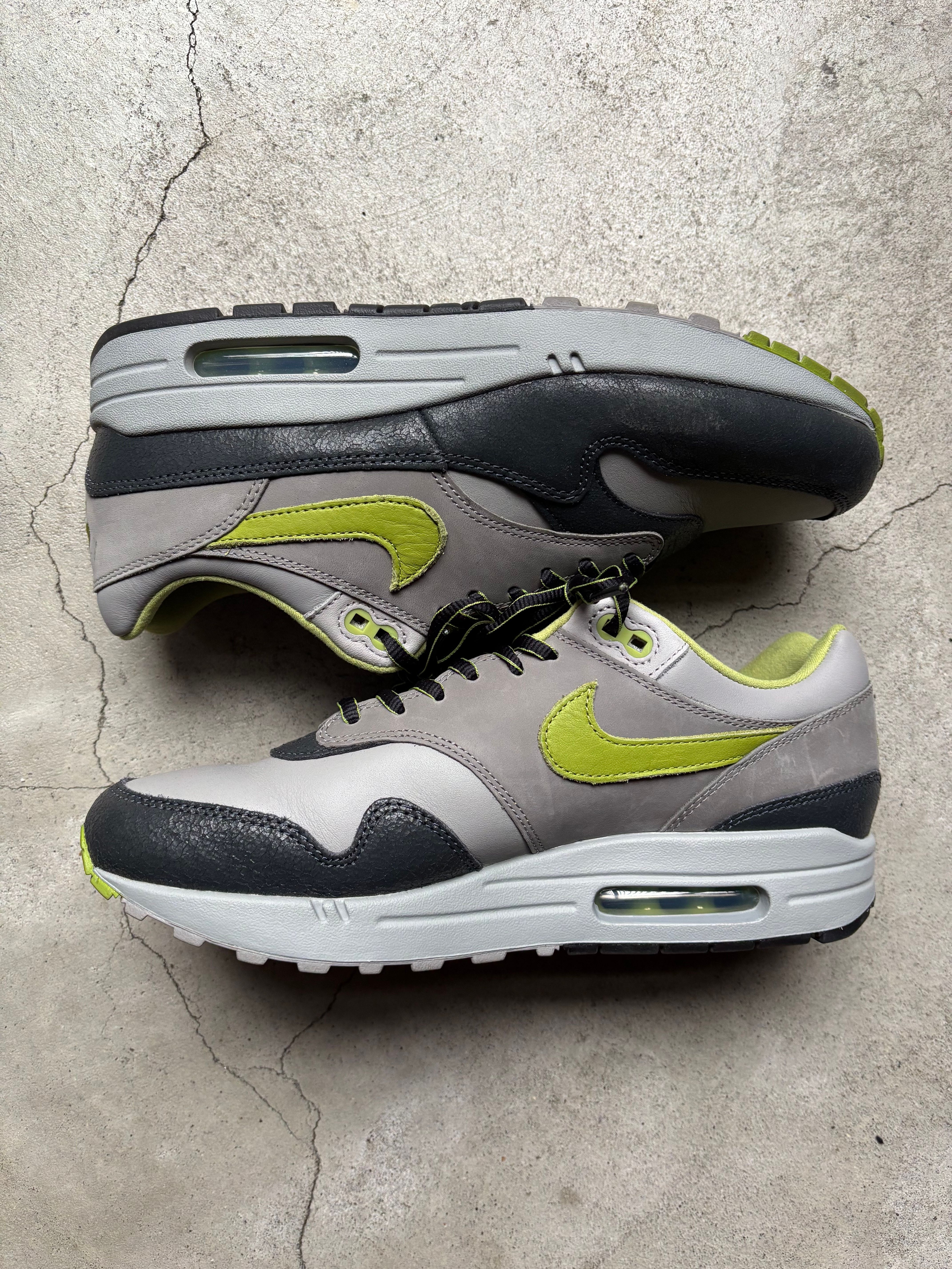 HUF × Nike Air Max 1 "Anthracite and Medium Grey"
