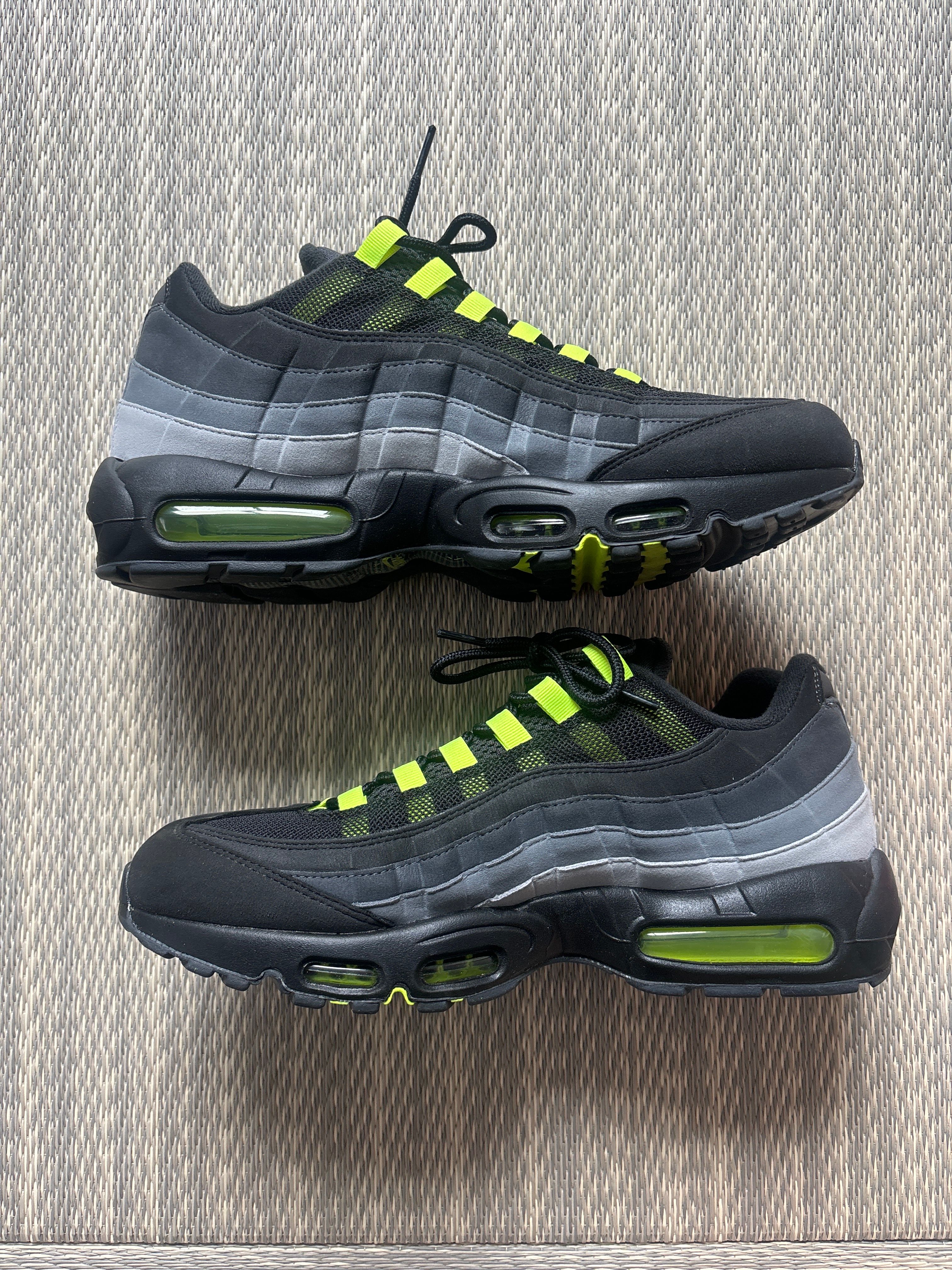 Nike Air Max 95 "Black/Anthracite/Smoke Grey/Volt"
