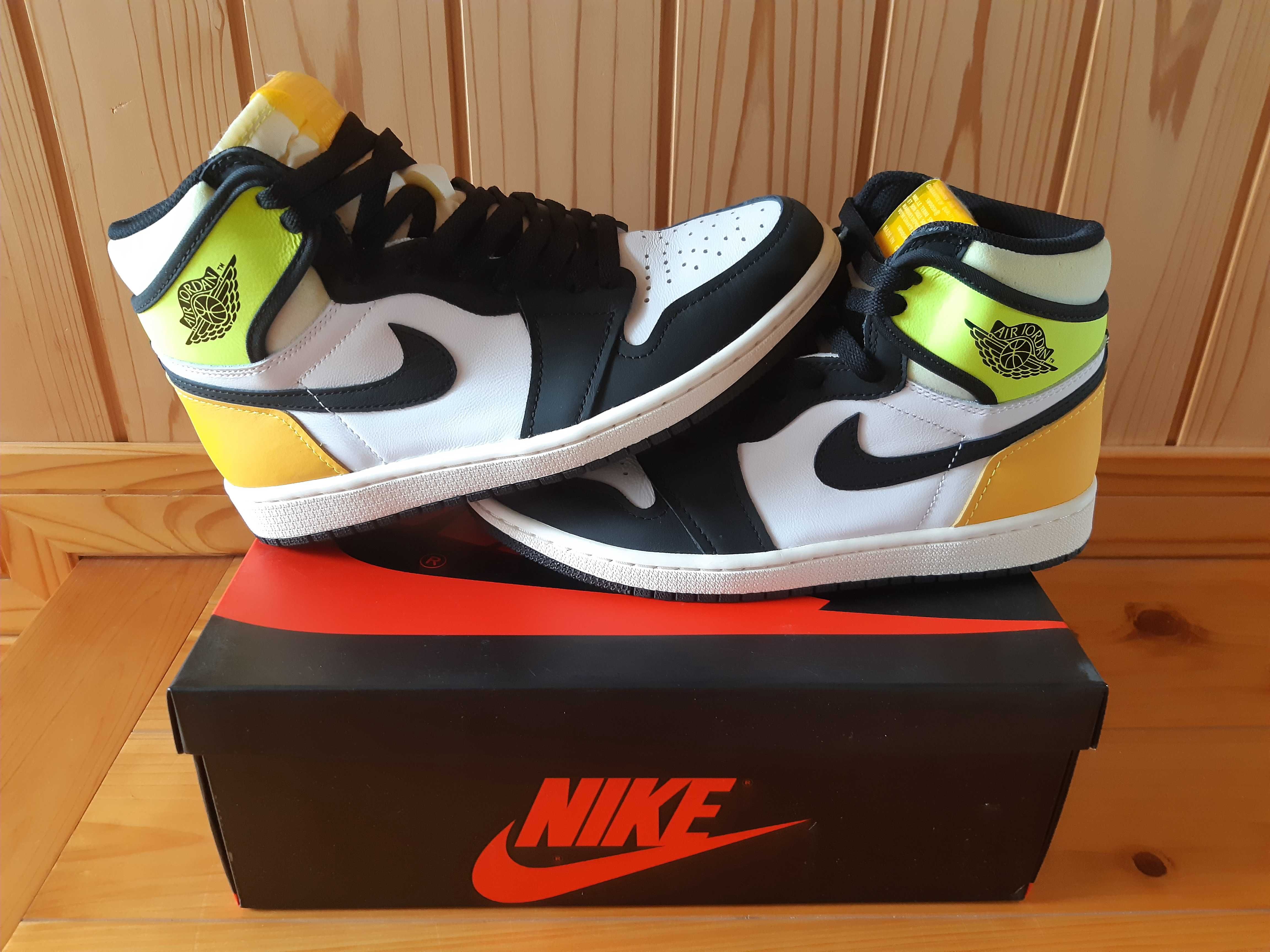 Nike Air Jordan 1 High OG "Volt Gold"