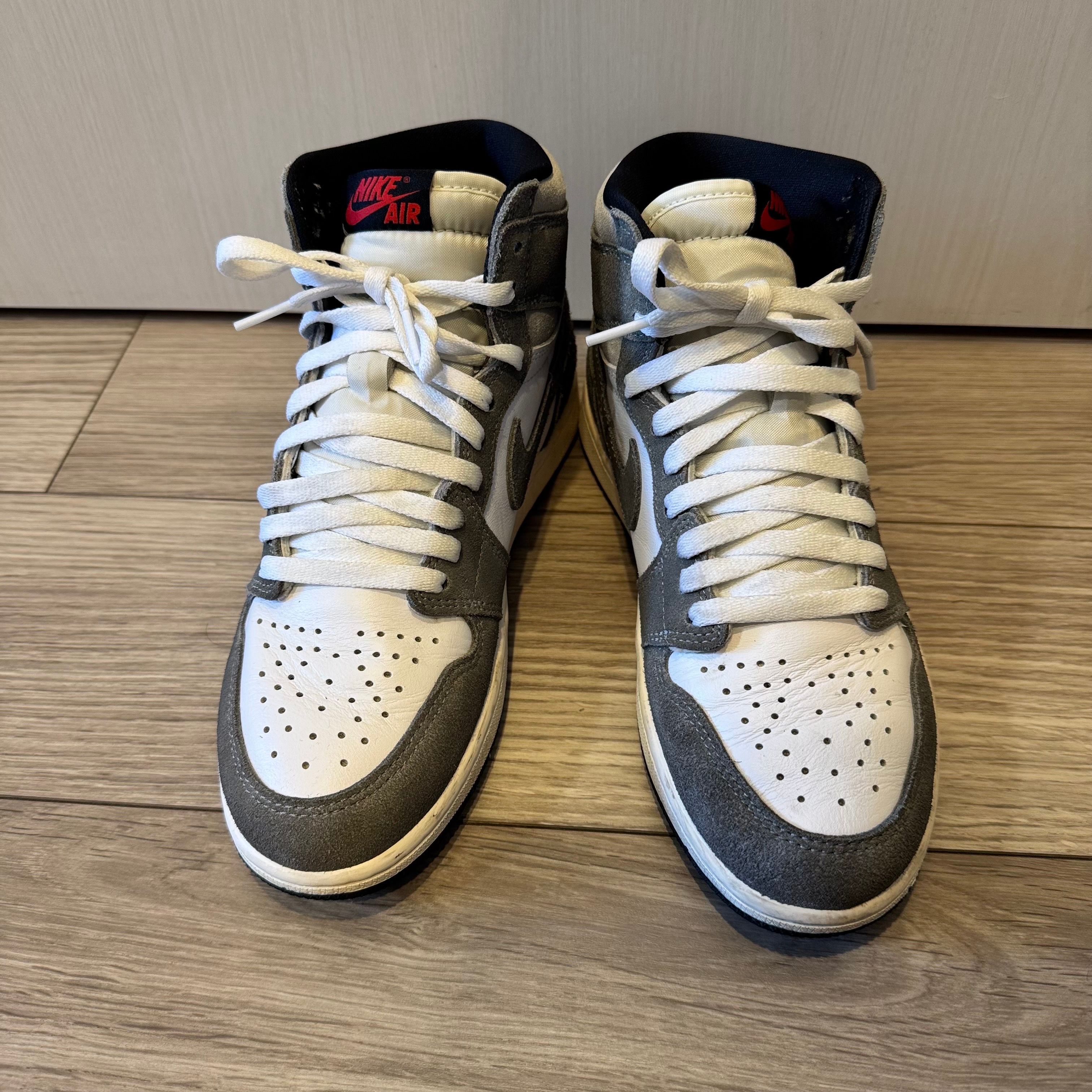 Nike Air Jordan 1 Retro High OG "Black and Smoke Grey"