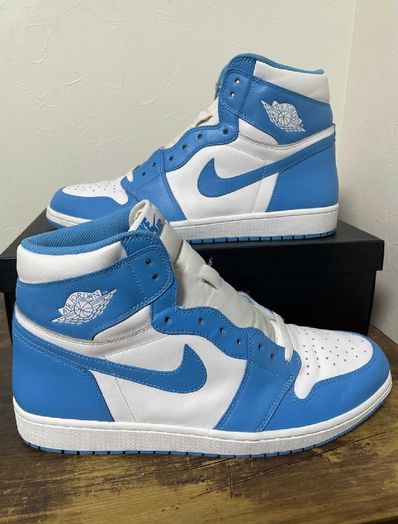 Nike Air Jordan 1 Retro High "UNC"