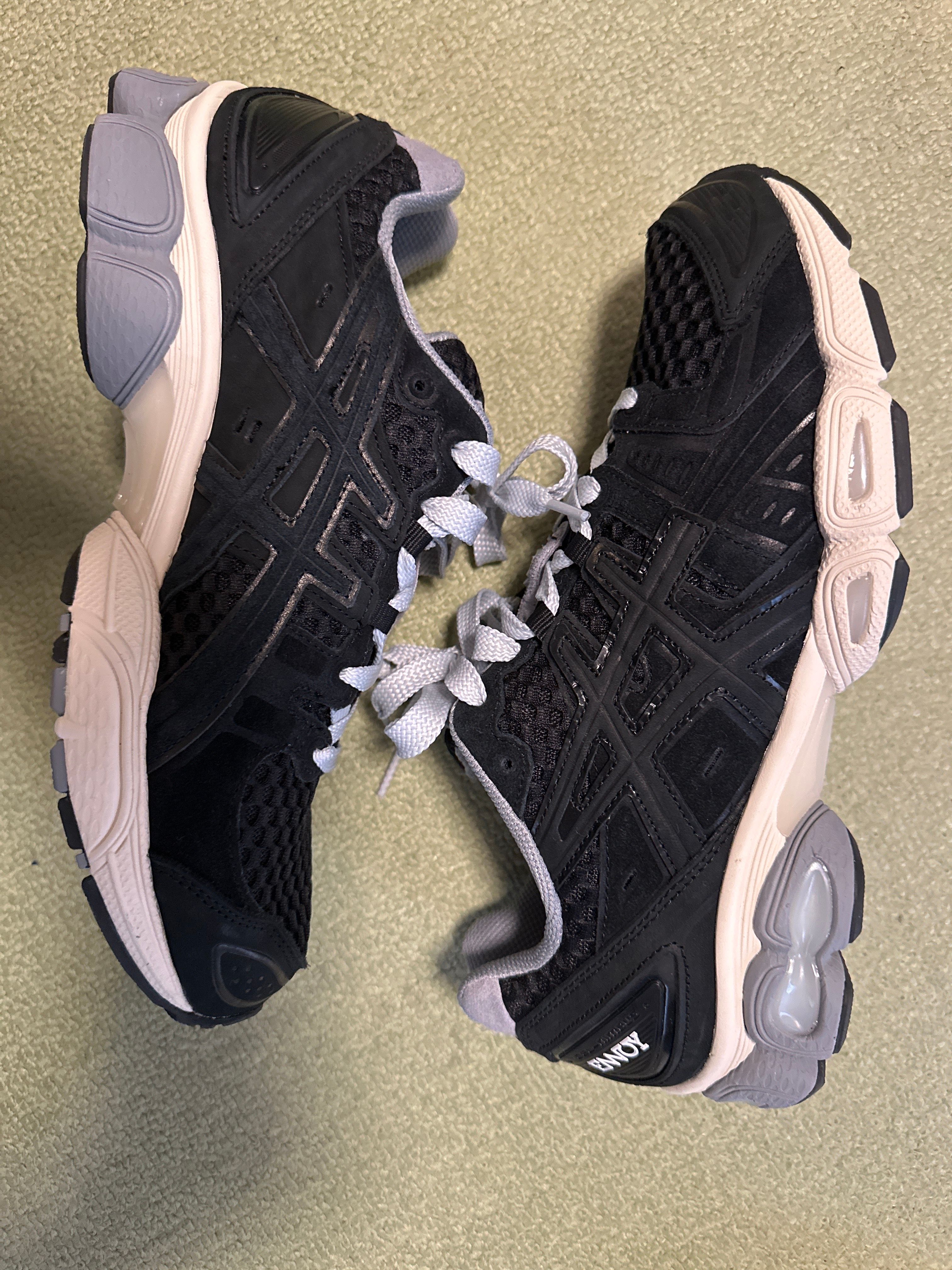 ENNOY × Asics Gel-Nimbus 9 "Black/Sheet Rock" (1201A986-002)