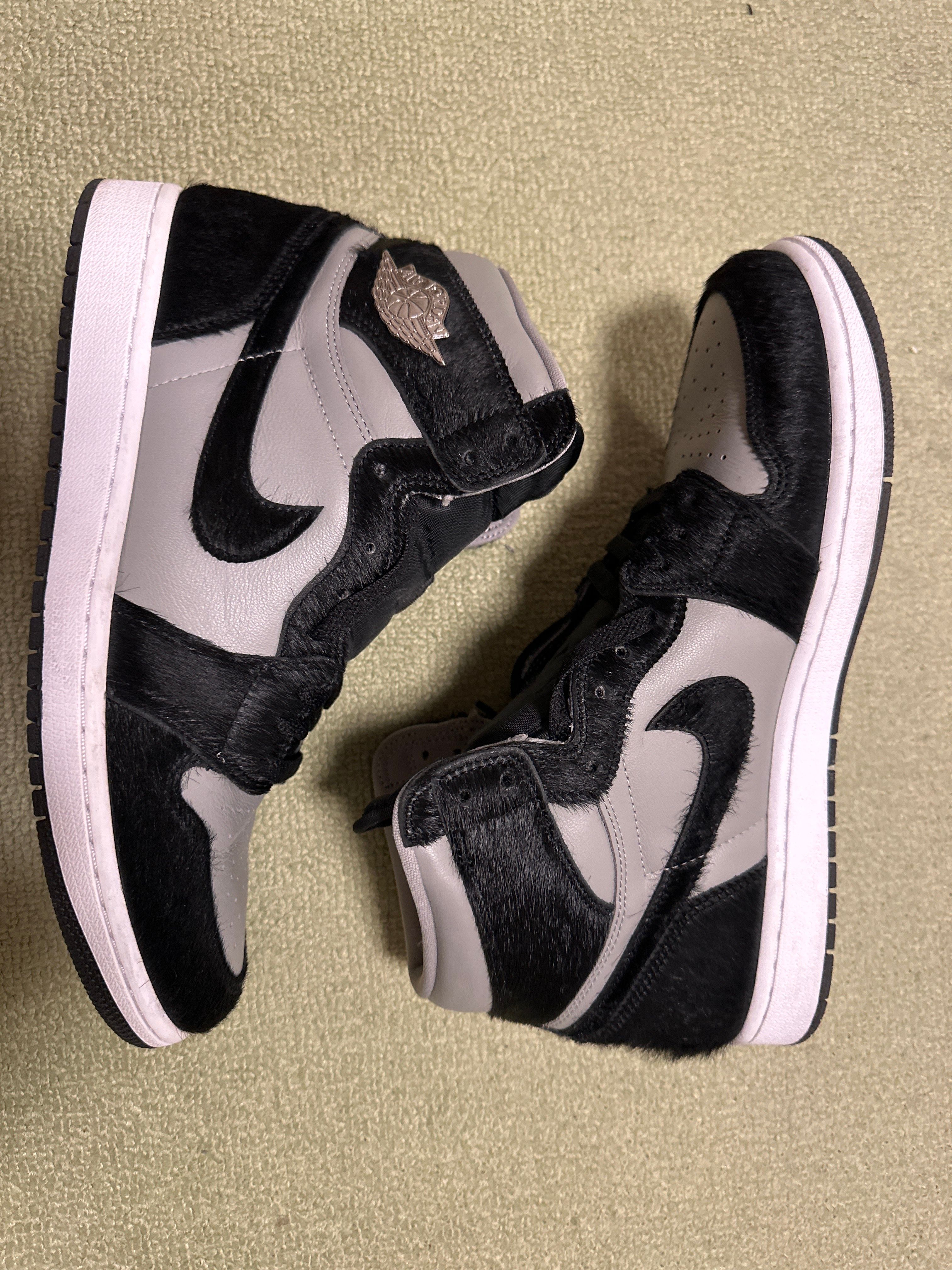 Nike Women's Air Jordan 1 Retro High OG "Medium Grey"