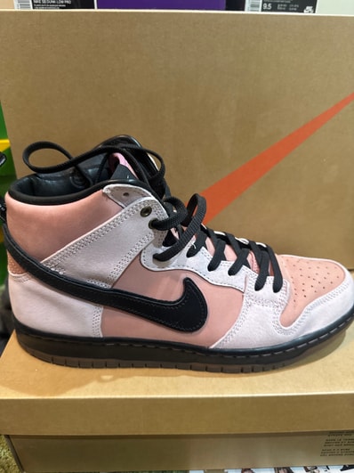 KCDC Brooklyn Skateshop × Nike SB Dunk High "Pink/Black"
