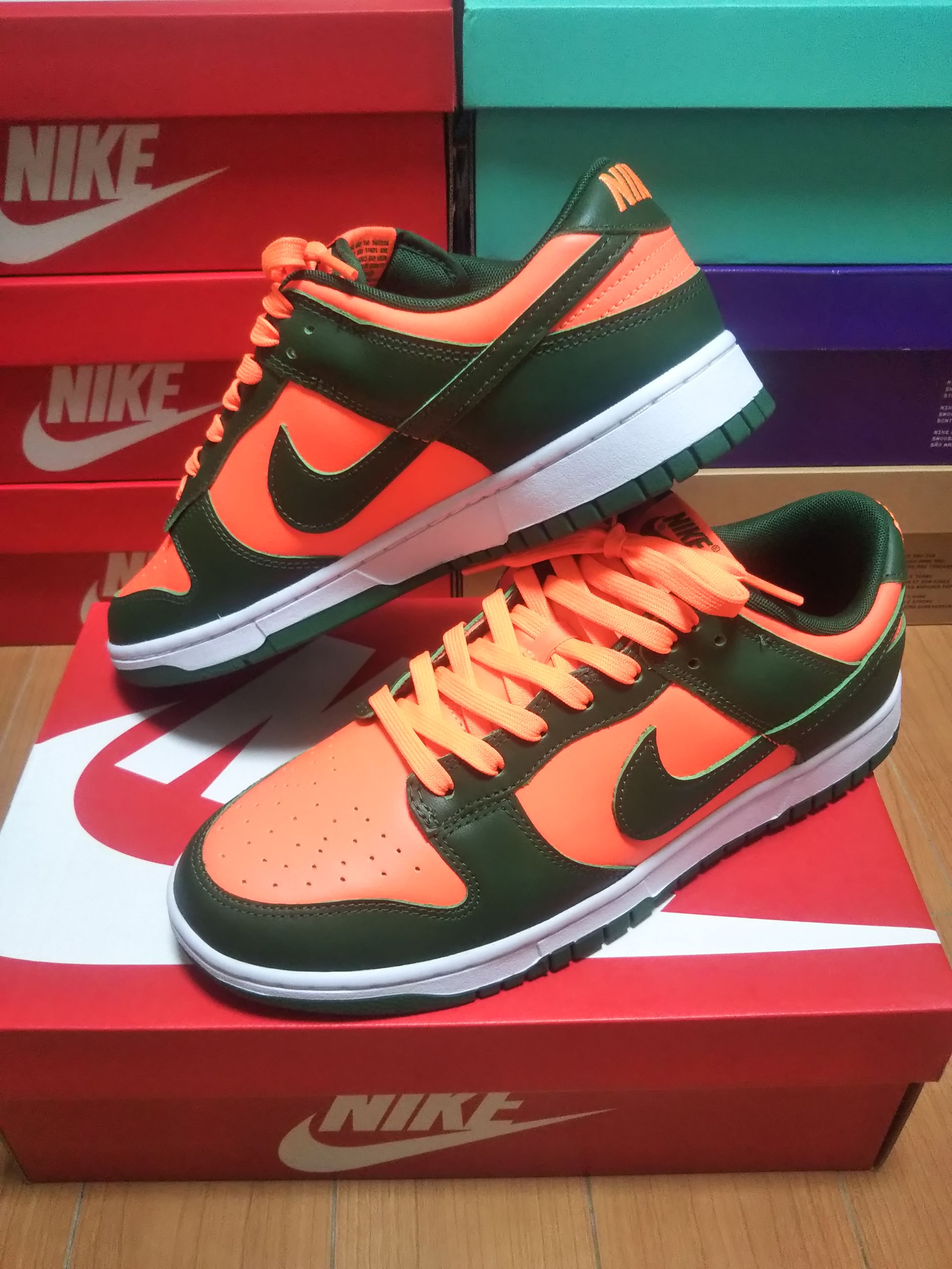 Nike Dunk Low Retro "Gorge Green and Total Orange"