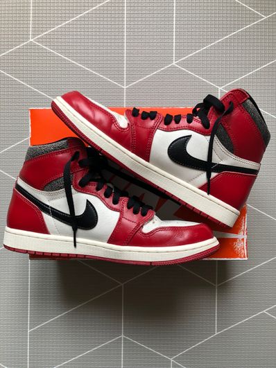 Nike Air Jordan 1 High OG "Lost & Found/Chicago"
