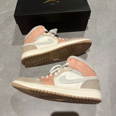 Nike Air Jordan 1 Mid "Milan"