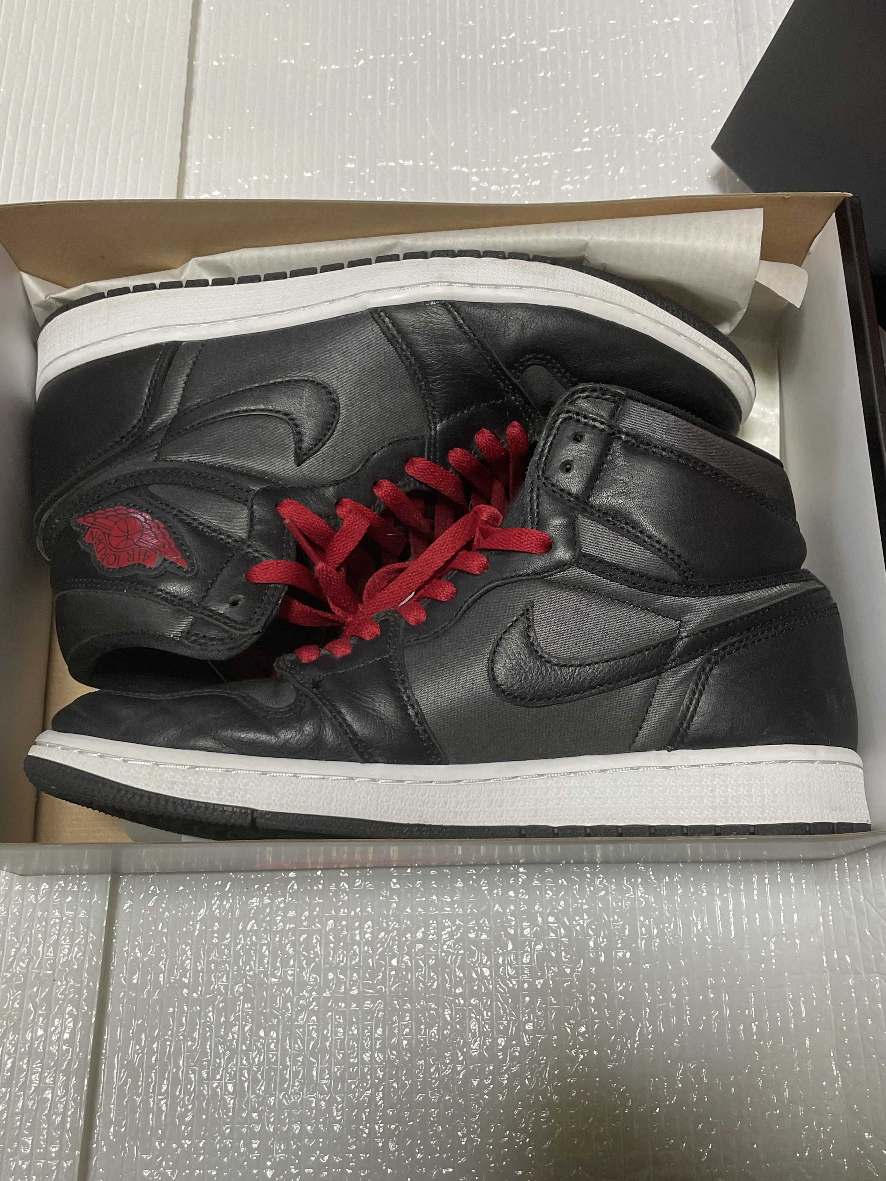 Nike Air Jordan 1 Retro High OG "Black/Metallic Silver/Gym Red"  