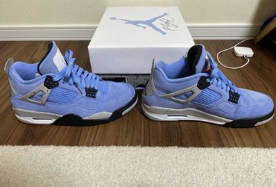 Nike Air Jordan 4 "University Blue"