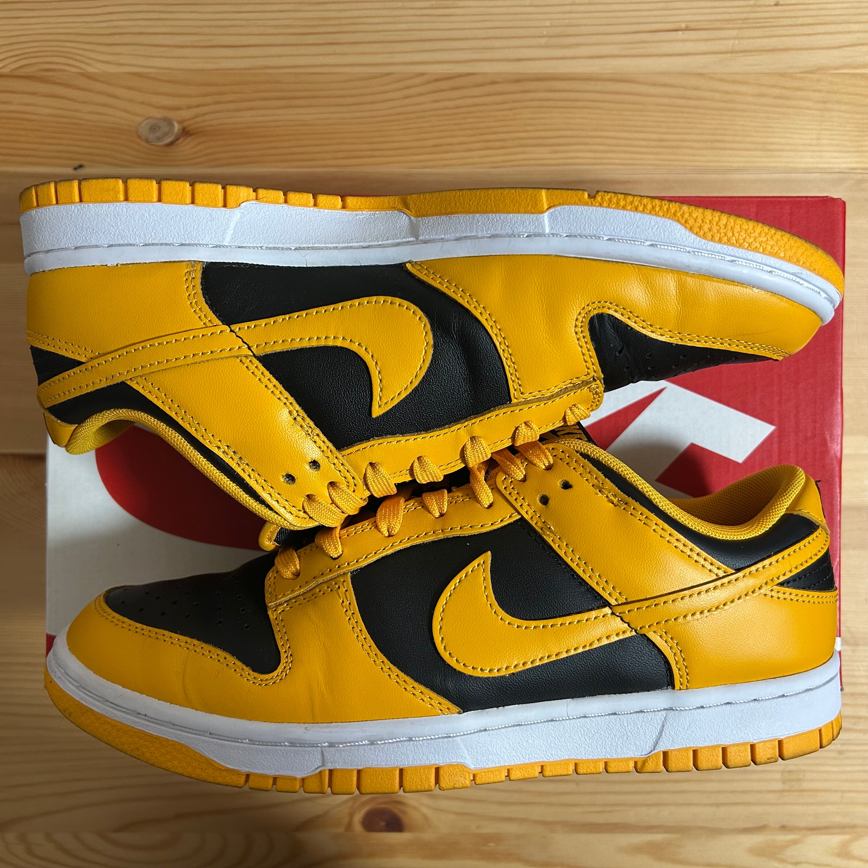 Nike Dunk Low "Championship Goldenrod"