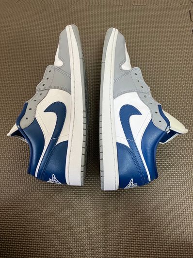Nike WMNS Air Jordan 1 Low