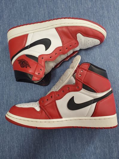 Nike Air Jordan 1 Retro High "Chicago" (2015)