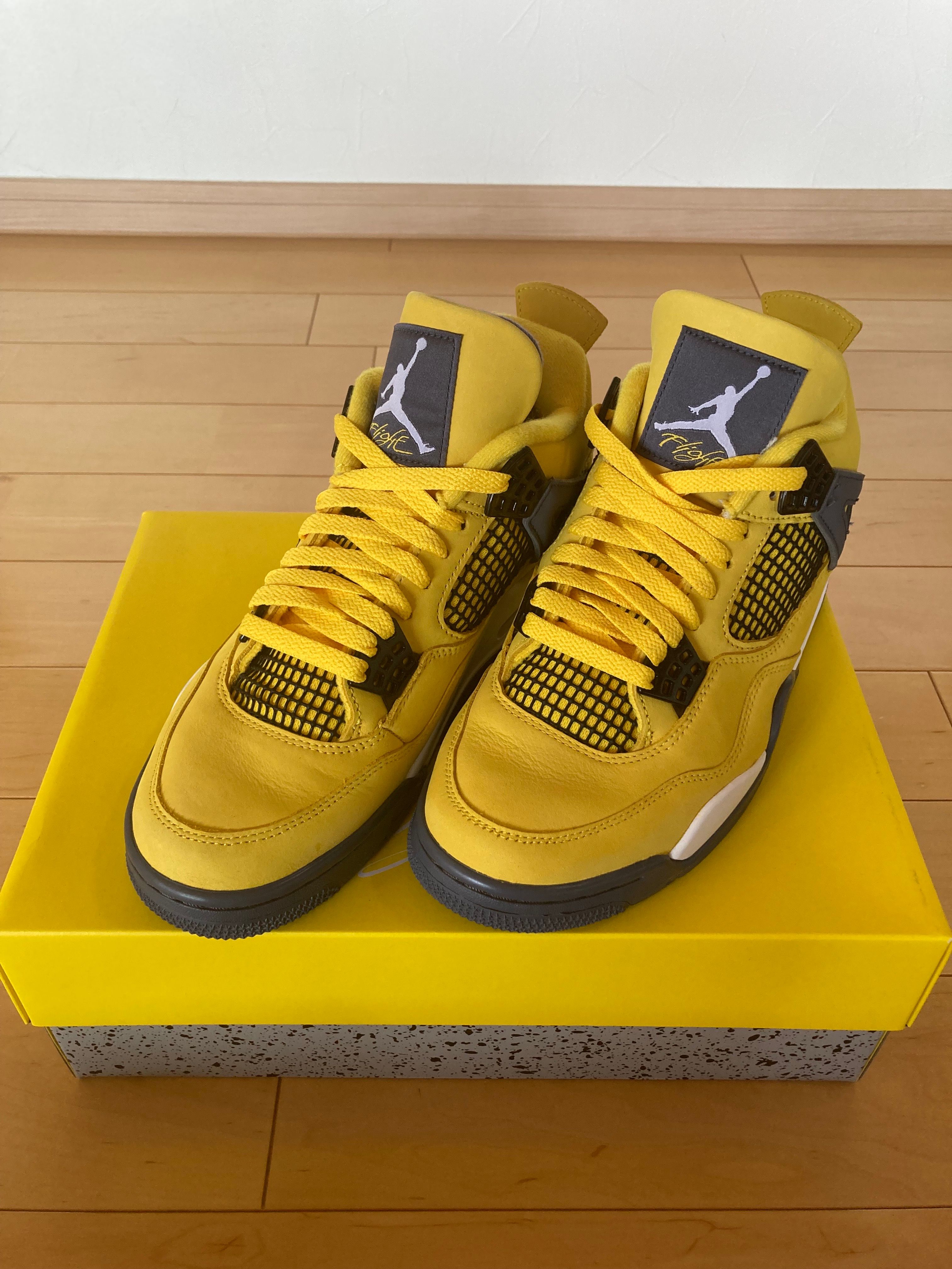 Nike Air Jordan 4 "Tour Yellow"