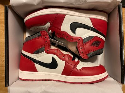 Nike Air Jordan 1 High OG "Lost & Found/Chicago"