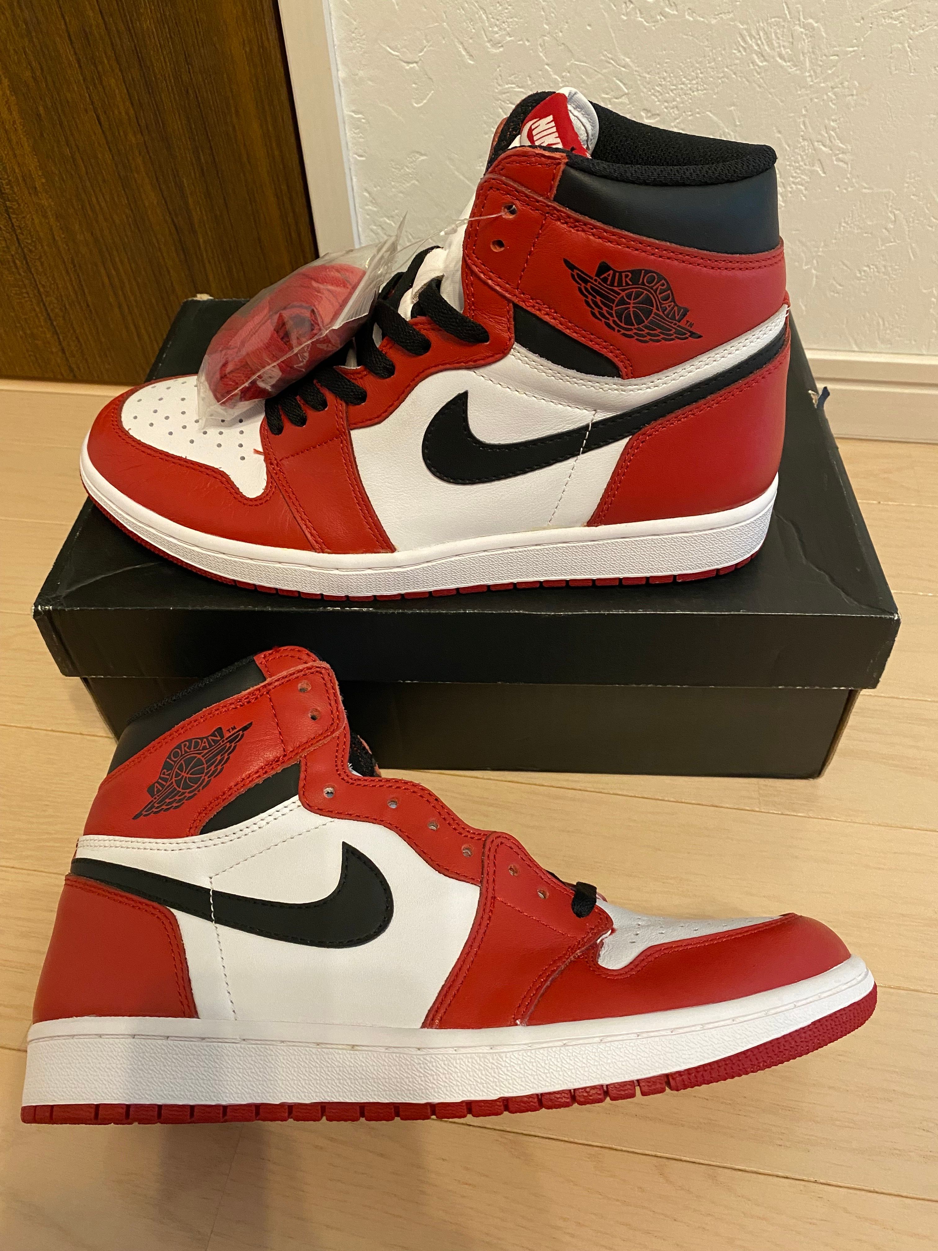 Nike Air Jordan 1 Retro High "Chicago" (2015)