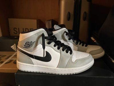 Nike Air Jordan 1 Mid "Light Smoke Grey/White/Black"