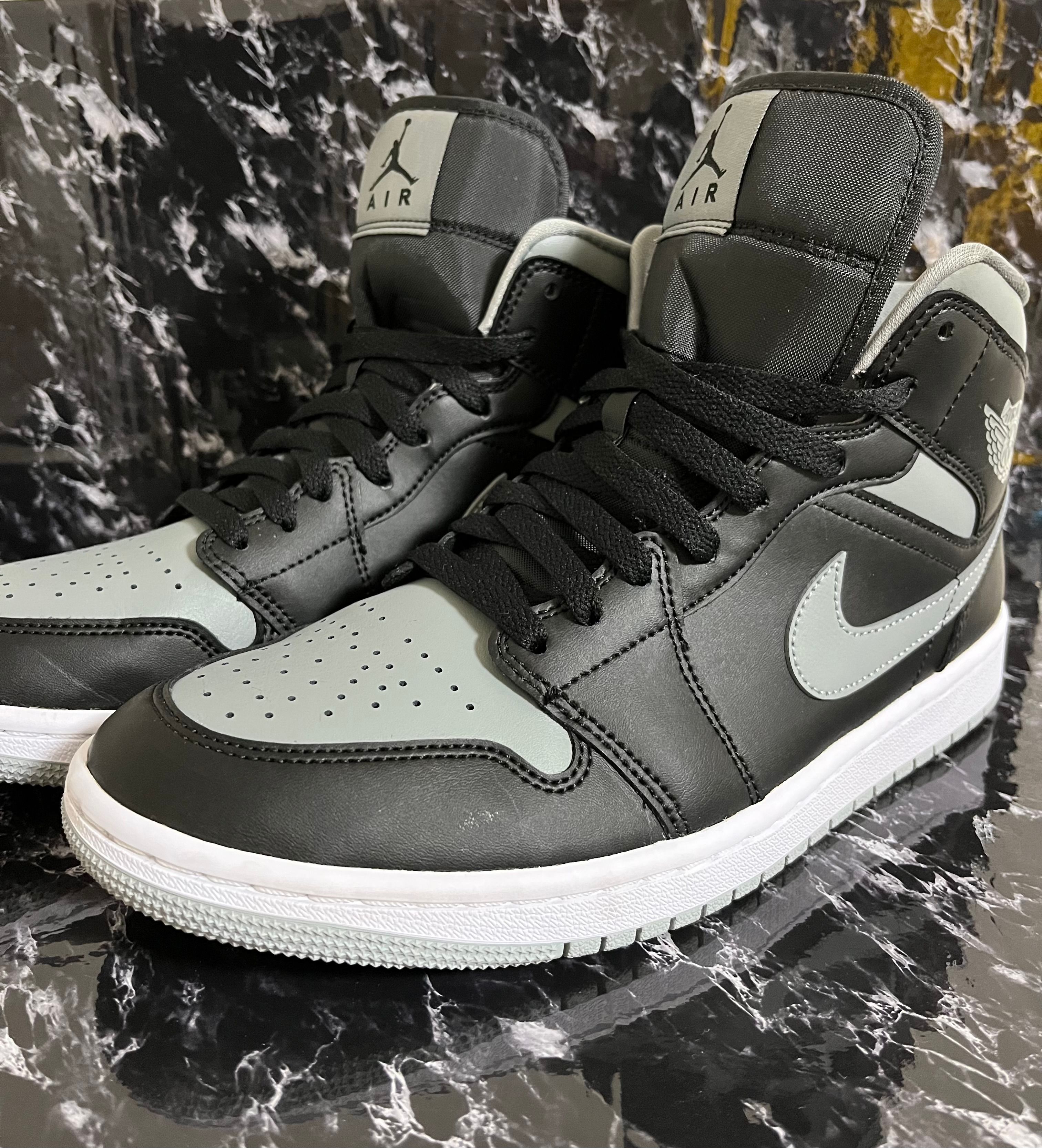 Nike Women's Air Jordan 1 Mid "Shadow"