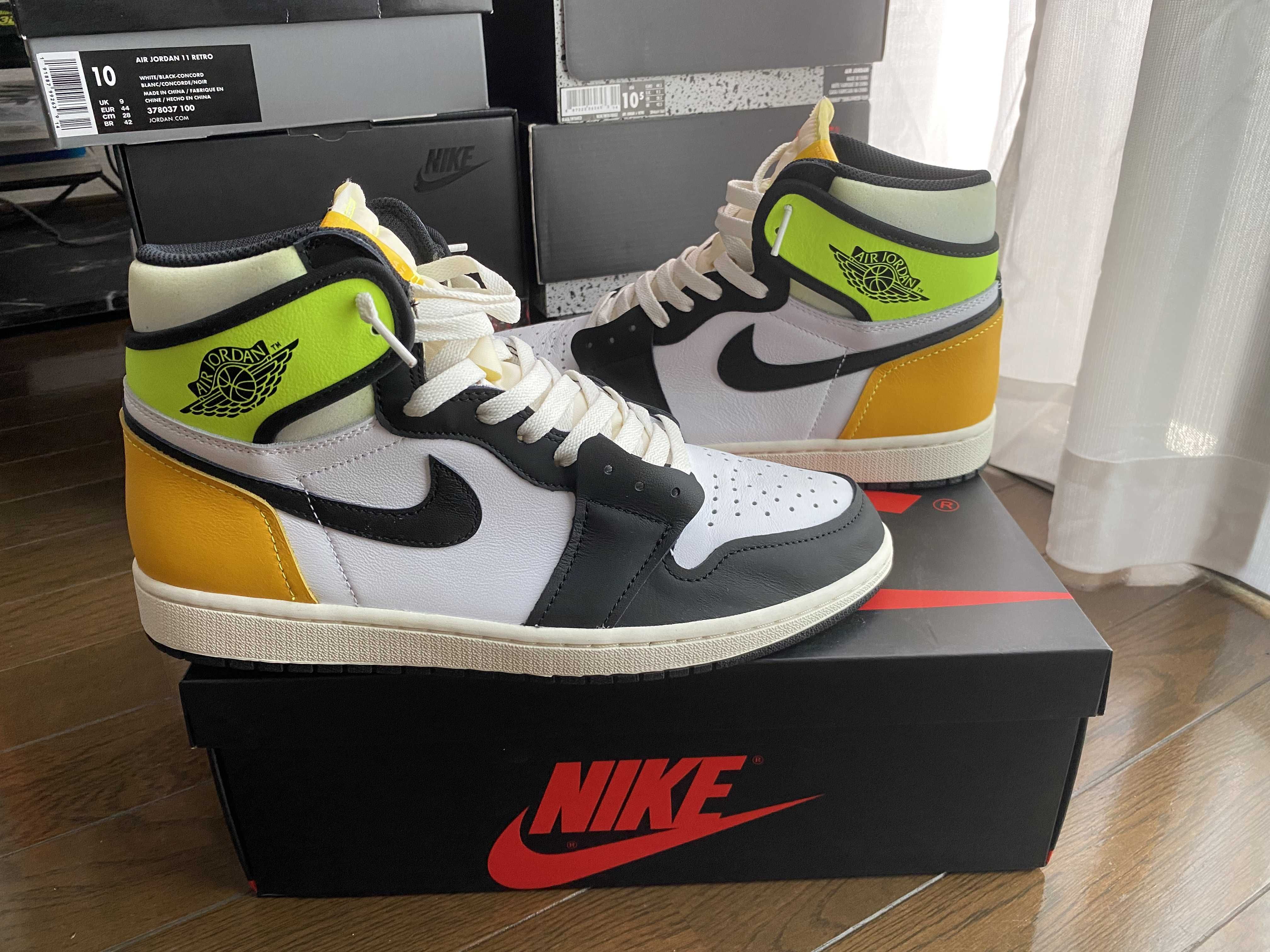 Nike Air Jordan 1 High OG "Volt Gold"