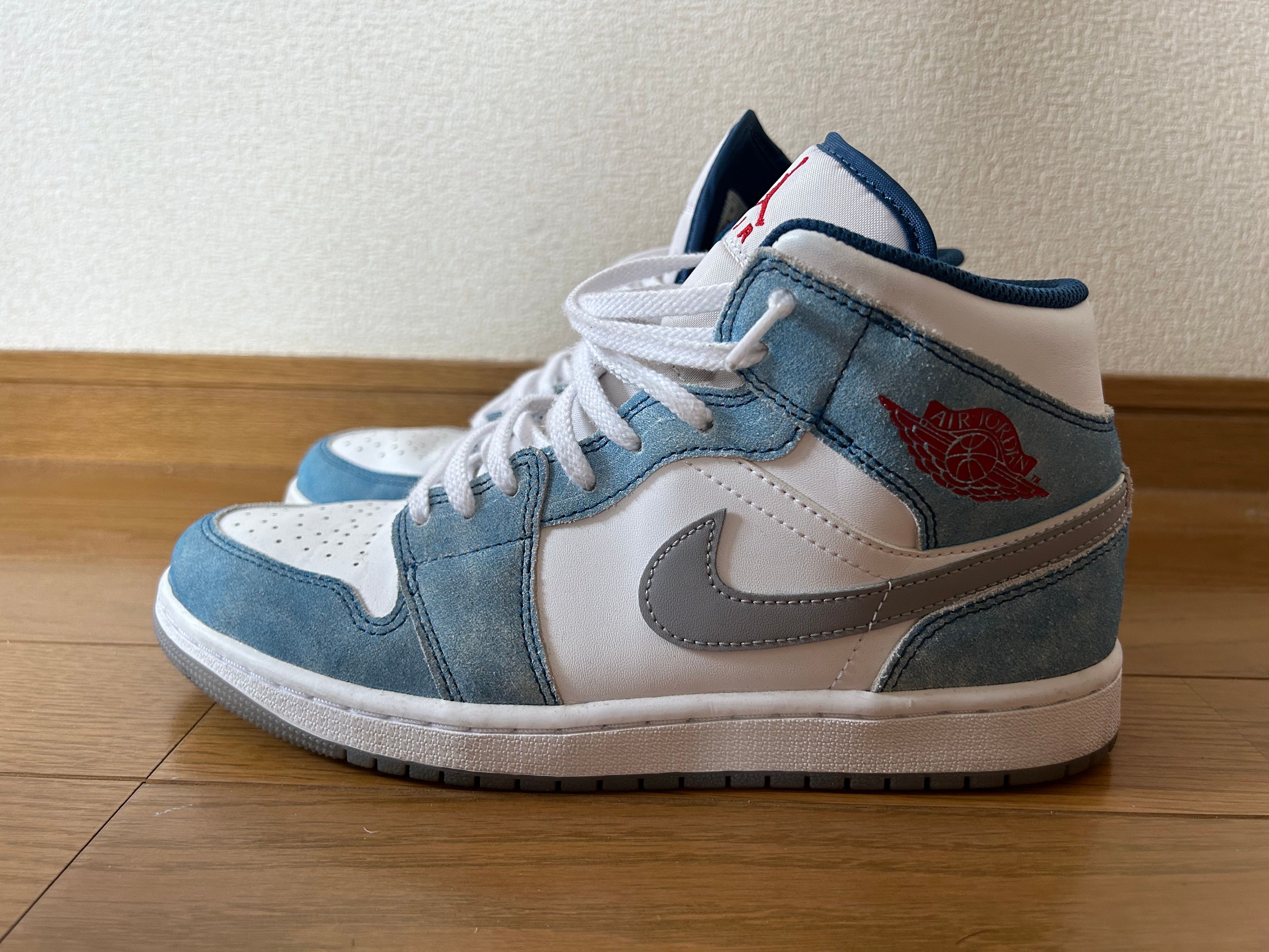 Nike Air Jordan 1 Mid SE "White/Hyper Royal/Red"