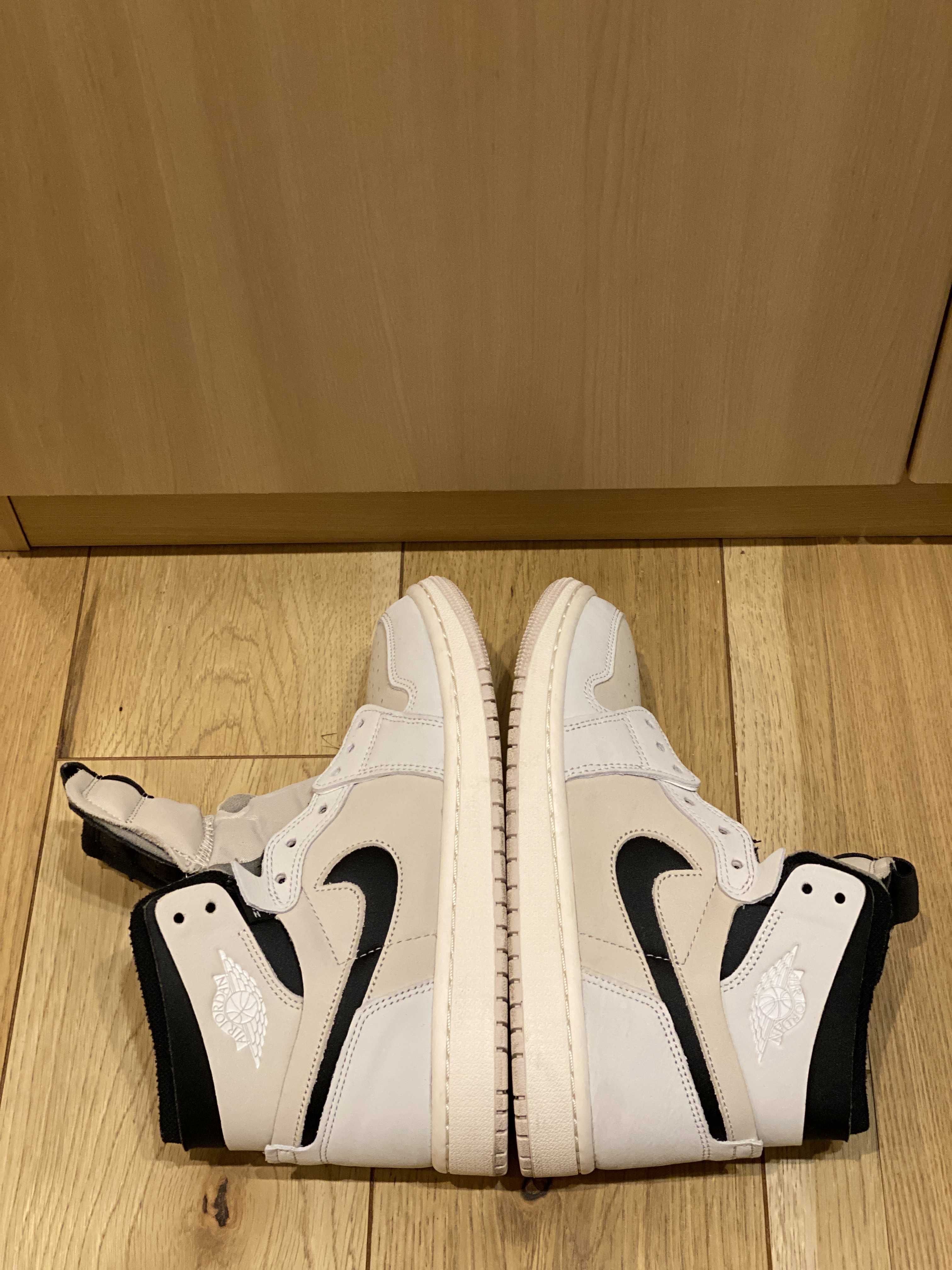 NIKE Women's AIR JORDAN 1 HIGH ZOOM "SUMMIT SAIL"