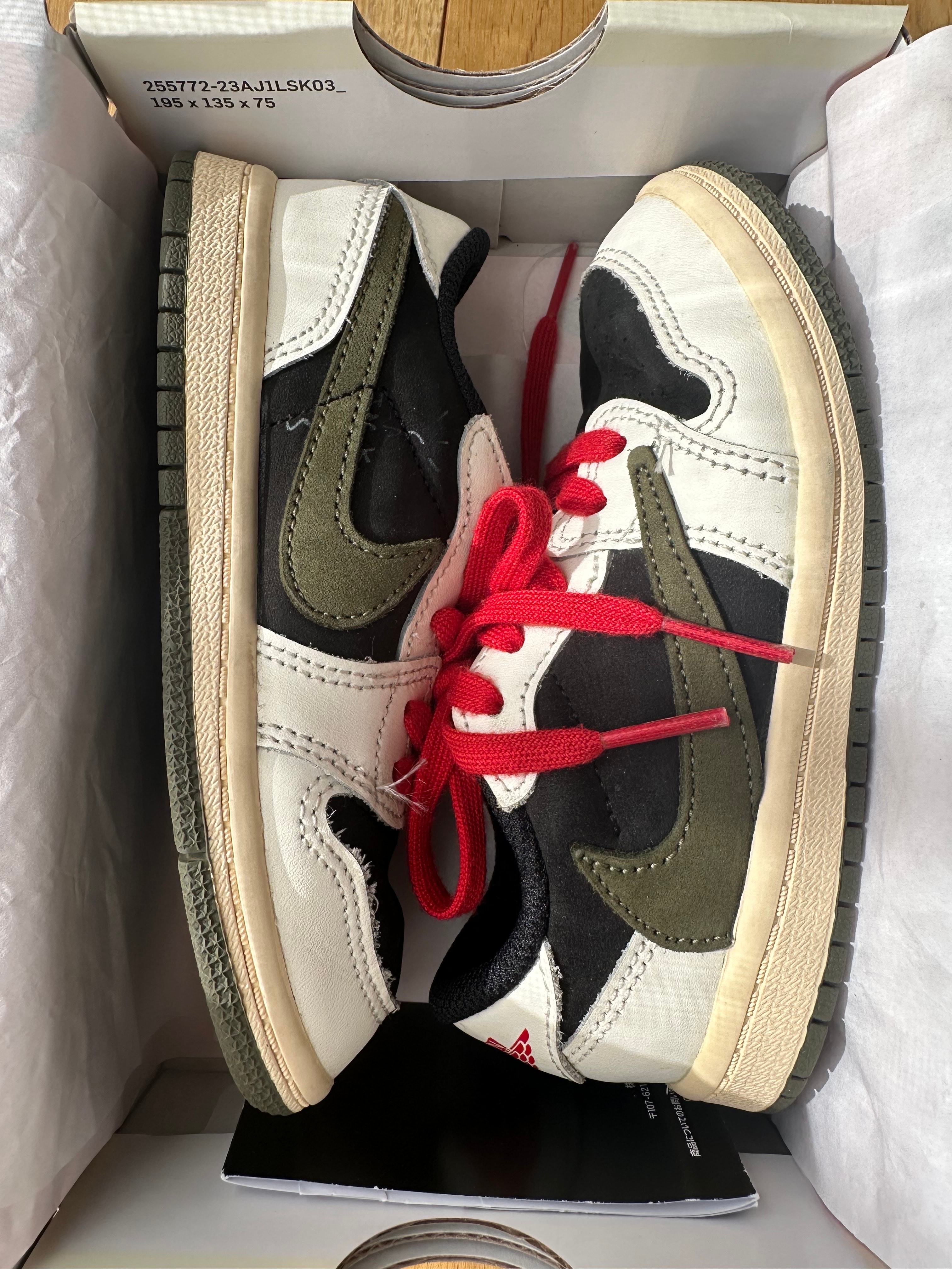 Travis Scott × Nike TD Air Jordan 1 Low OG "Medium Olive"