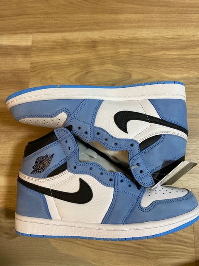 Nike Air Jordan 1 High OG "University Blue"
