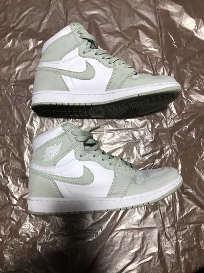 Nike Women's Air Jordan 1 High OG "Seafoam"