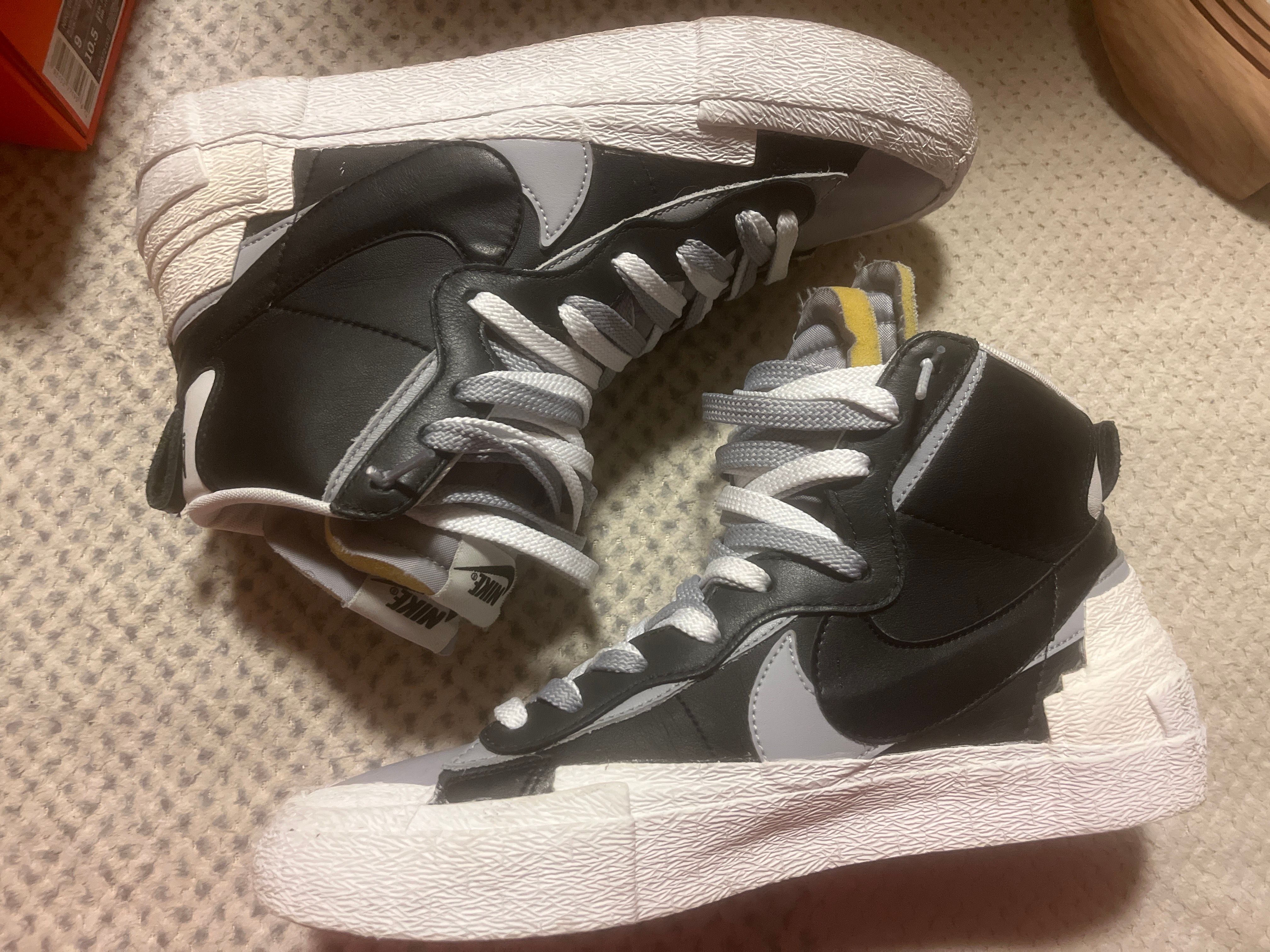 sacai × NIKE BLAZER MID "BLACK/WOLF GREY/WHITE"