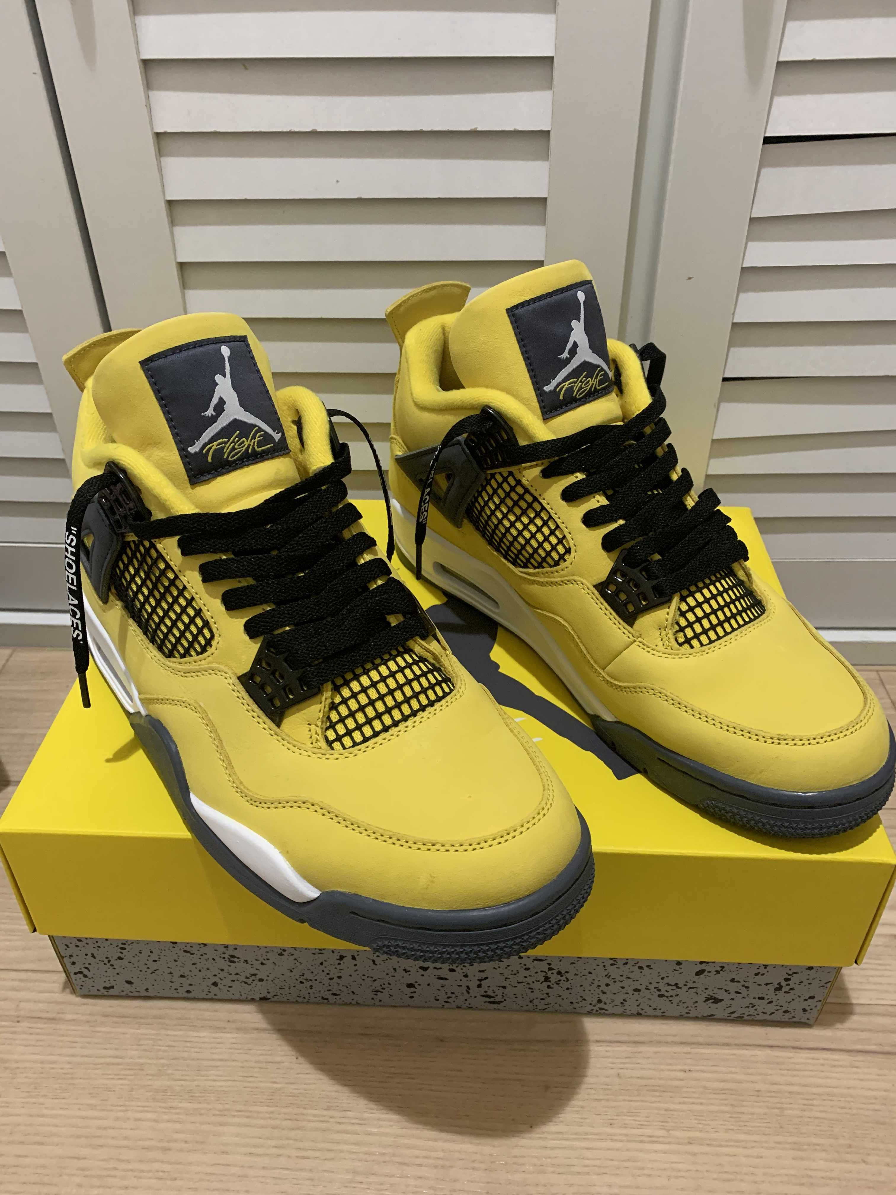 Nike Air Jordan 4 "Tour Yellow"