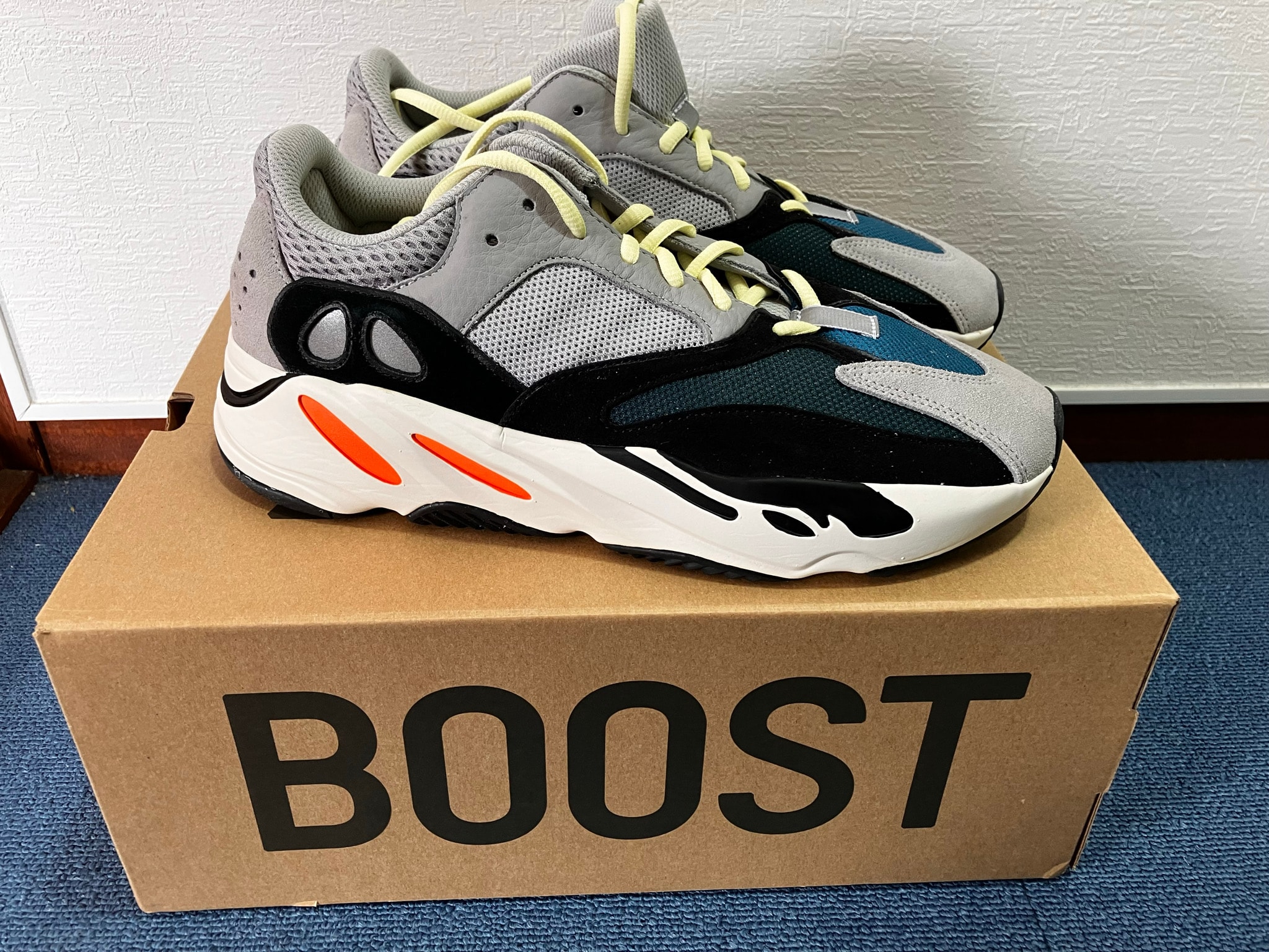 adidas YEEZY Boost 700 "Wave Runner"