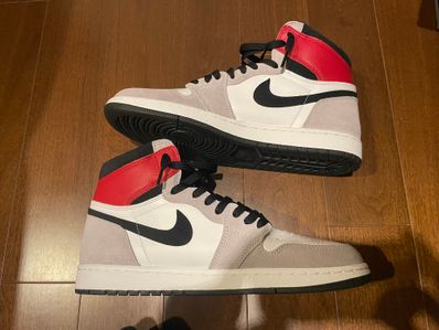 Nike Air Jordan 1 High OG "White/Black/Light Smoke Grey"
